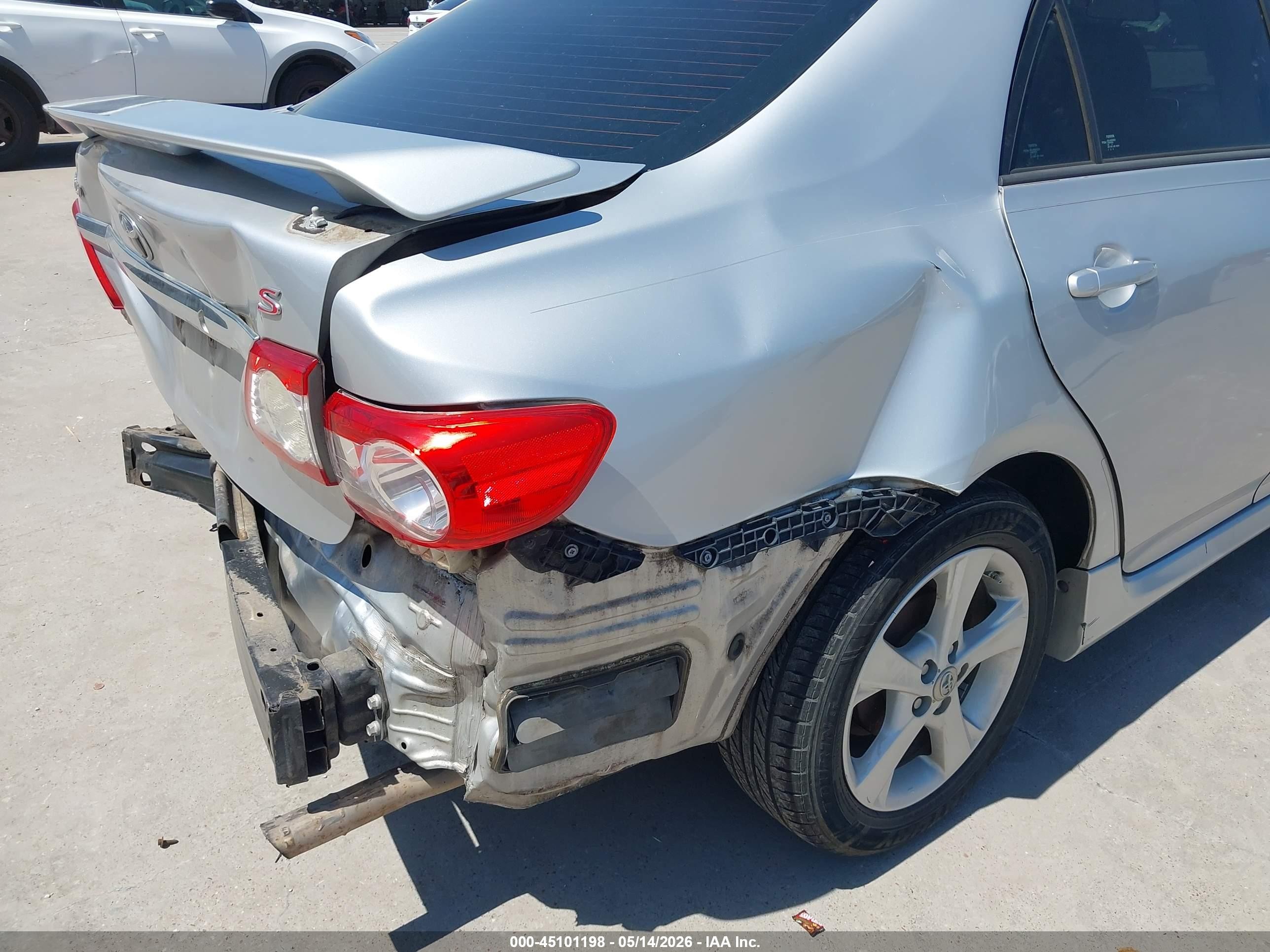 2013 Toyota Corolla S Silver vin: 5YFBU4EE3DP086117