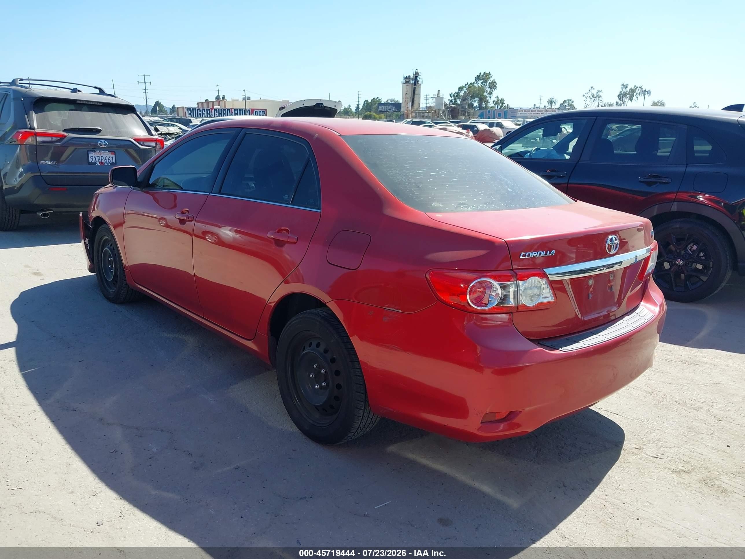 2013 Toyota Corolla Le Red vin: 5YFBU4EE3DP087638