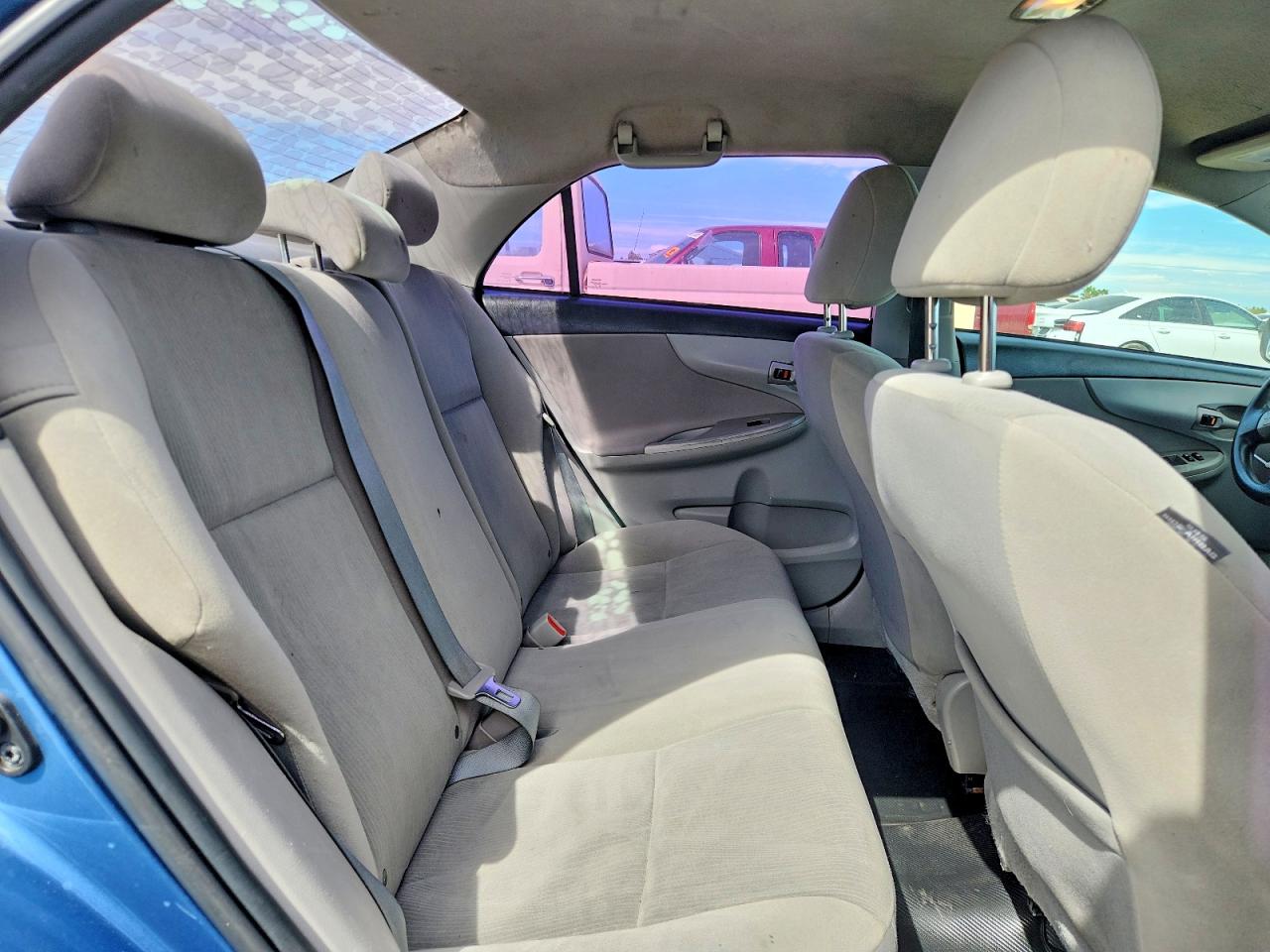 2013 Toyota Corolla Le Blue vin: 5YFBU4EE3DP093729