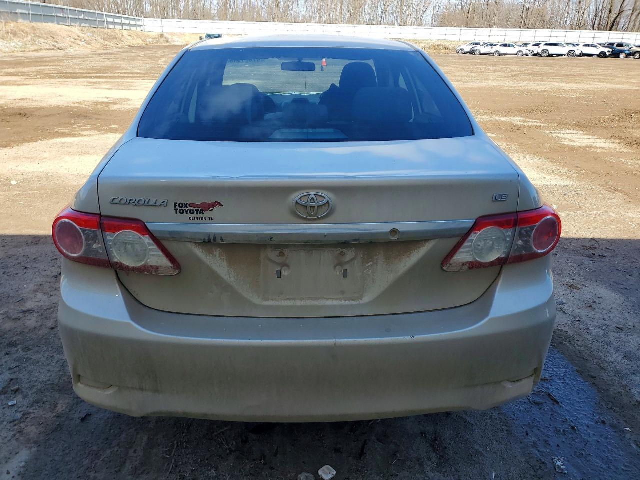 2013 Toyota Corolla Le Gold vin: 5YFBU4EE3DP098557