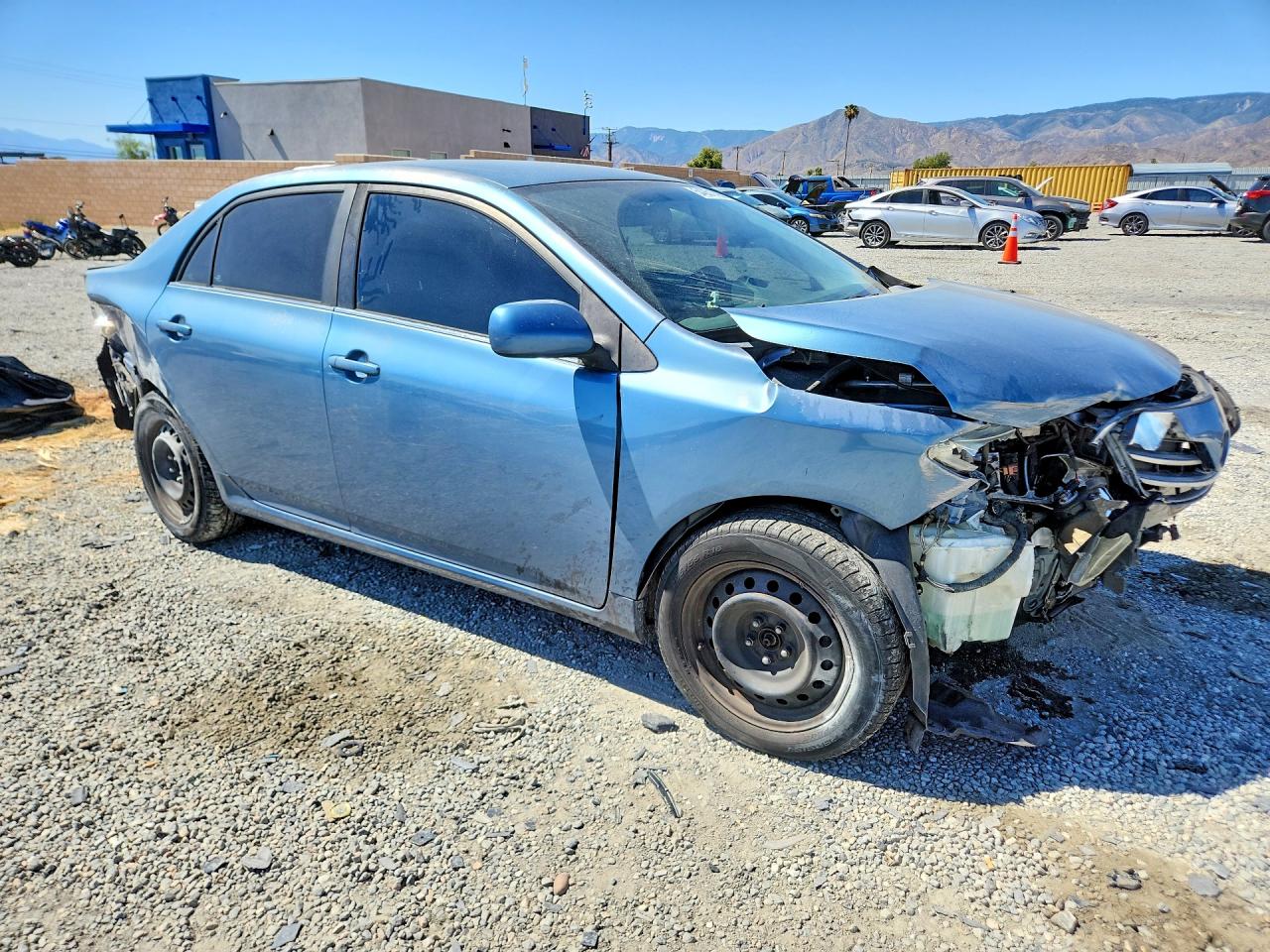 2013 Toyota Corolla Le Blue vin: 5YFBU4EE3DP106480