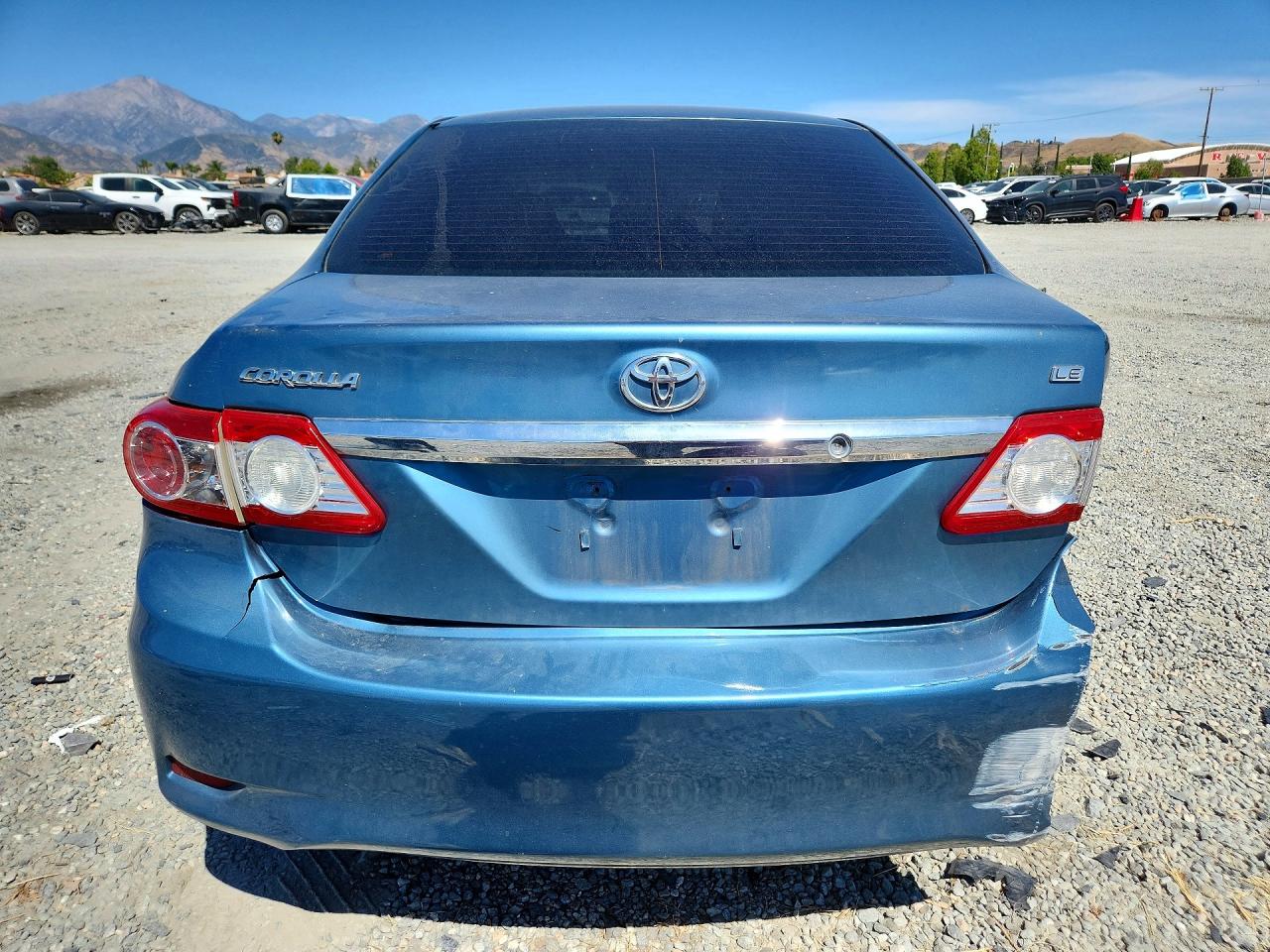 2013 Toyota Corolla Le Blue vin: 5YFBU4EE3DP106480