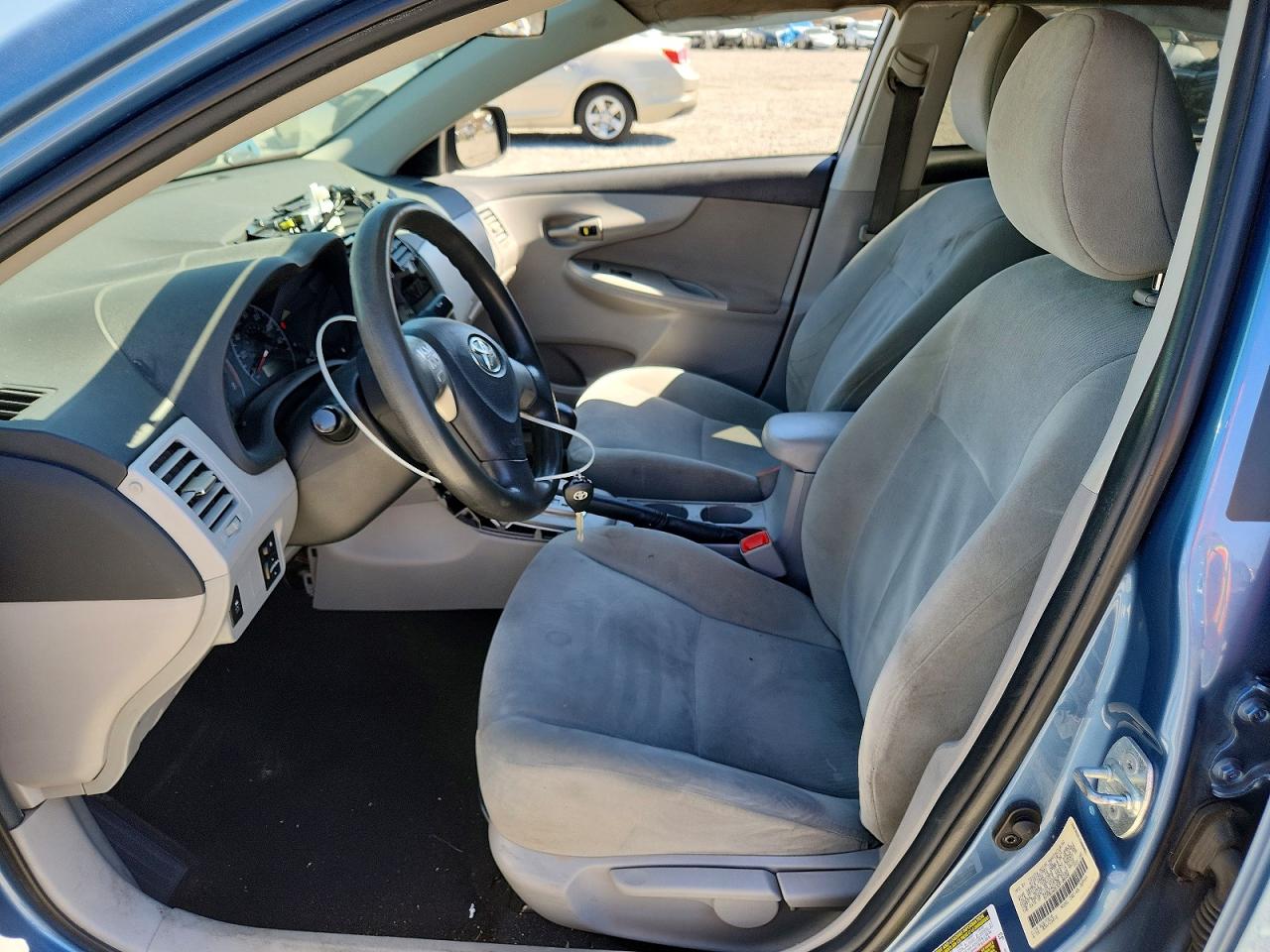 2013 Toyota Corolla Le Blue vin: 5YFBU4EE3DP106480