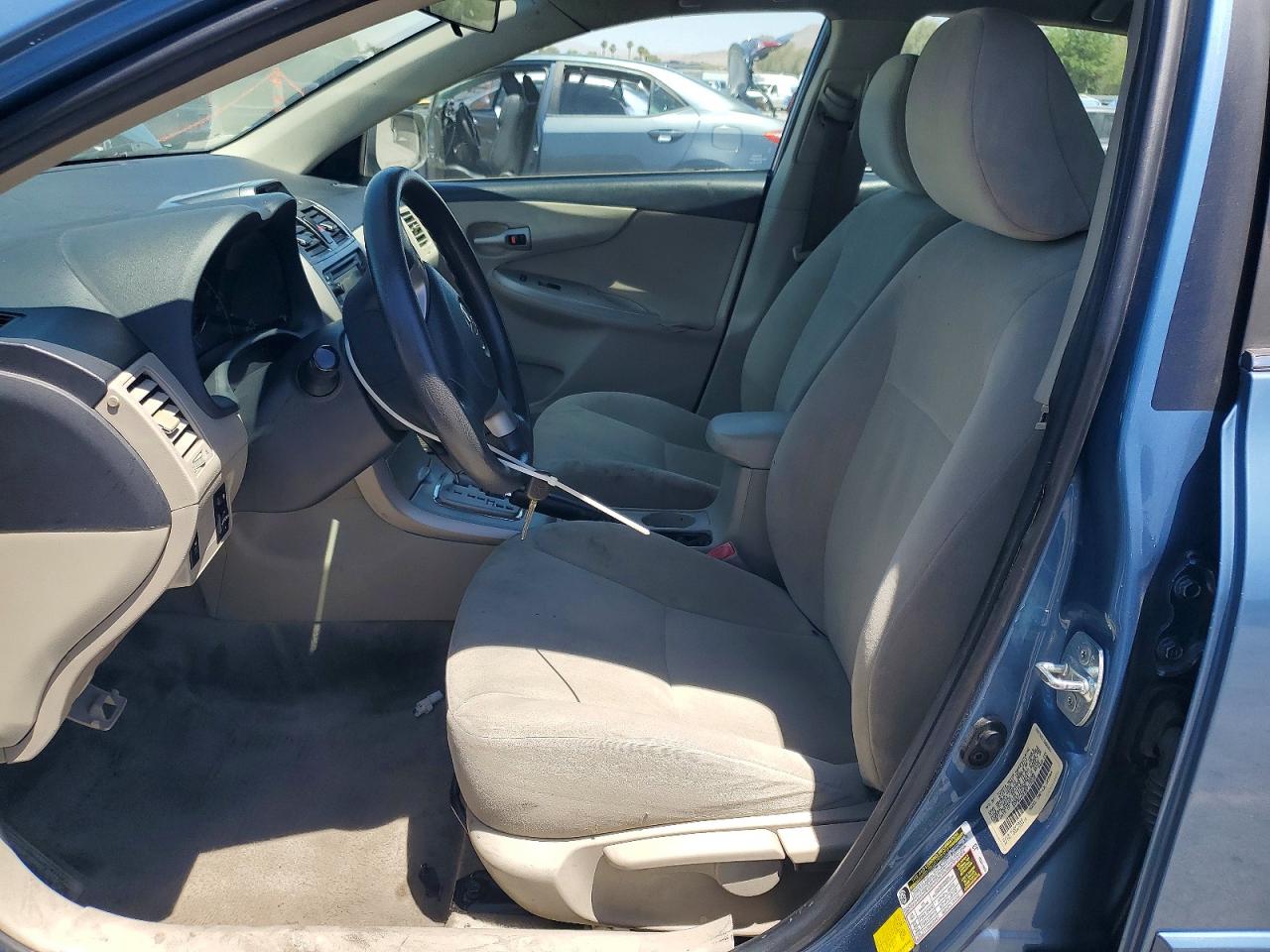 2013 Toyota Corolla Le Blue vin: 5YFBU4EE3DP128222