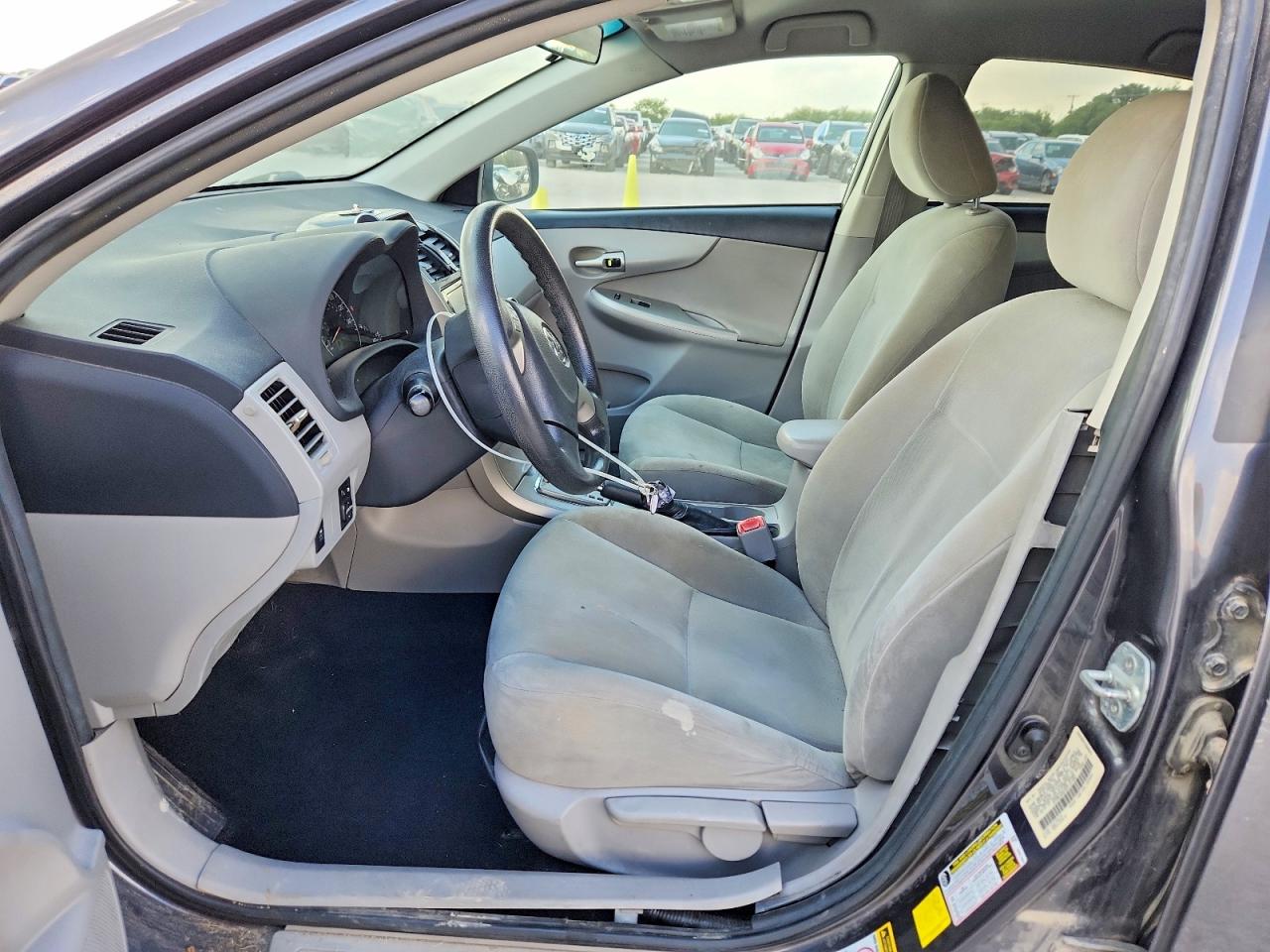 2013 Toyota Corolla Le Automatic Gray vin: 5YFBU4EE3DP131492