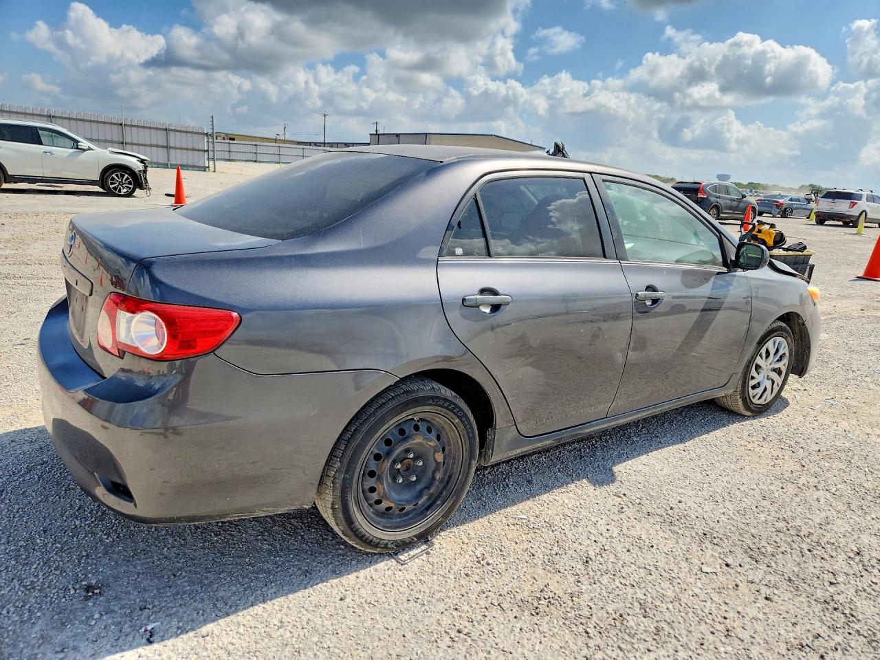 2013 Toyota Corolla Le Automatic Gray vin: 5YFBU4EE3DP131492