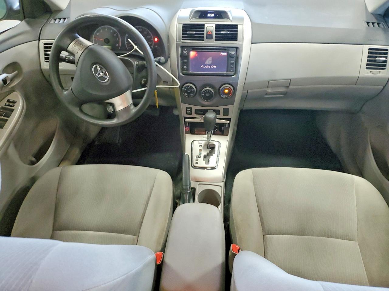2013 Toyota Corolla Le Silver vin: 5YFBU4EE3DP167358
