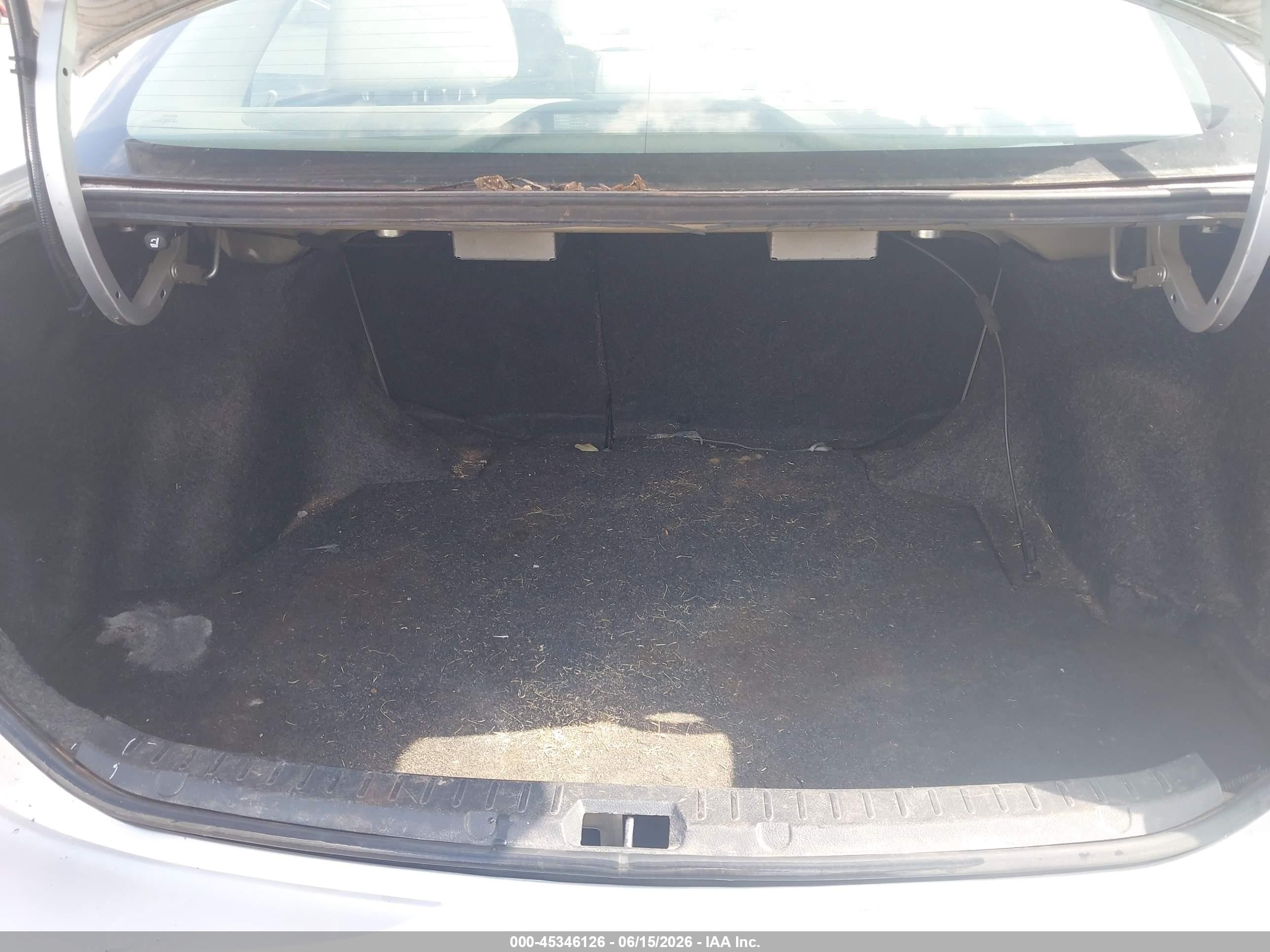 2013 Toyota Corolla Le Silver vin: 5YFBU4EE3DP182118