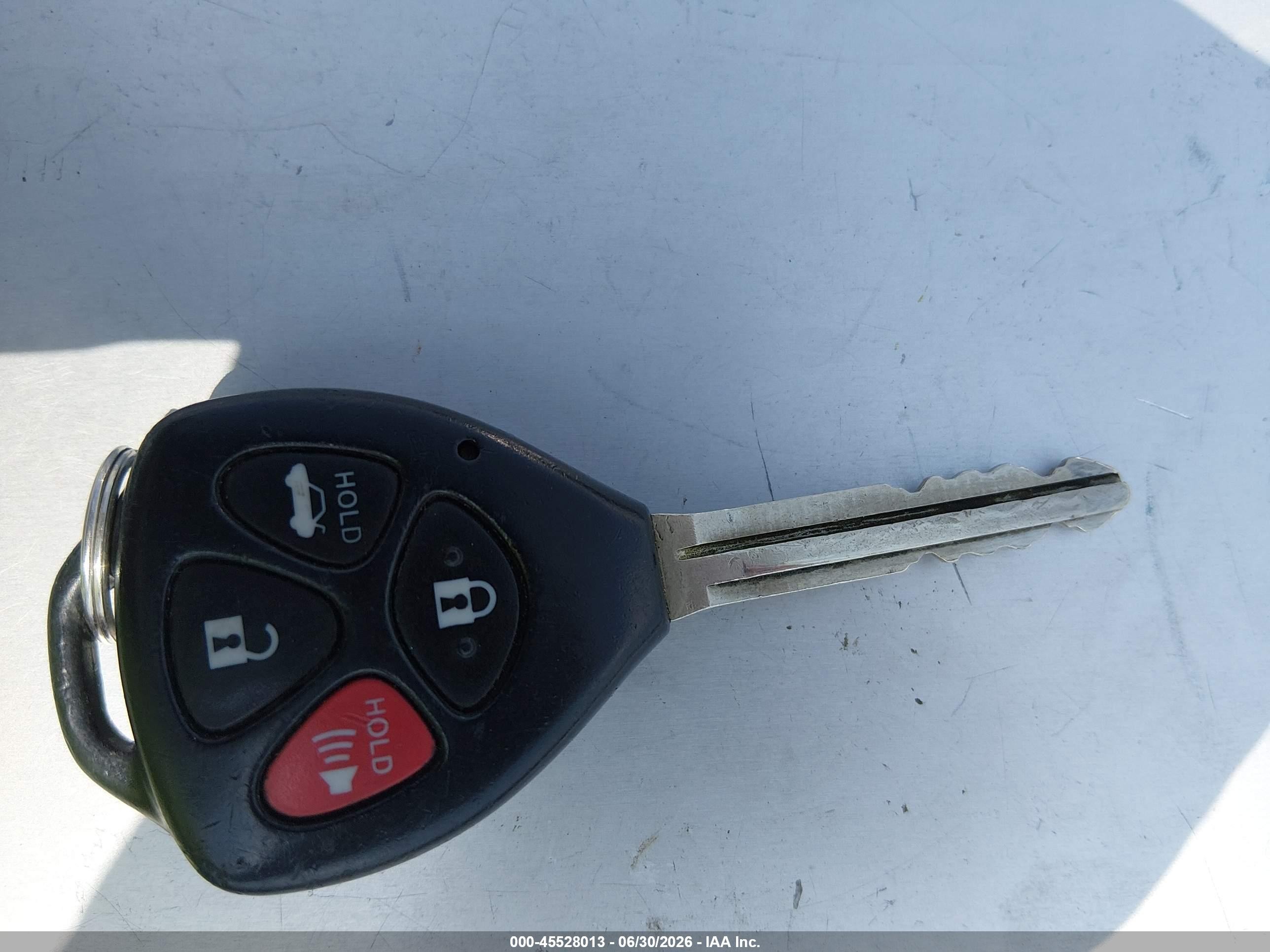 2013 Toyota Corolla Le Blue vin: 5YFBU4EE3DP194625