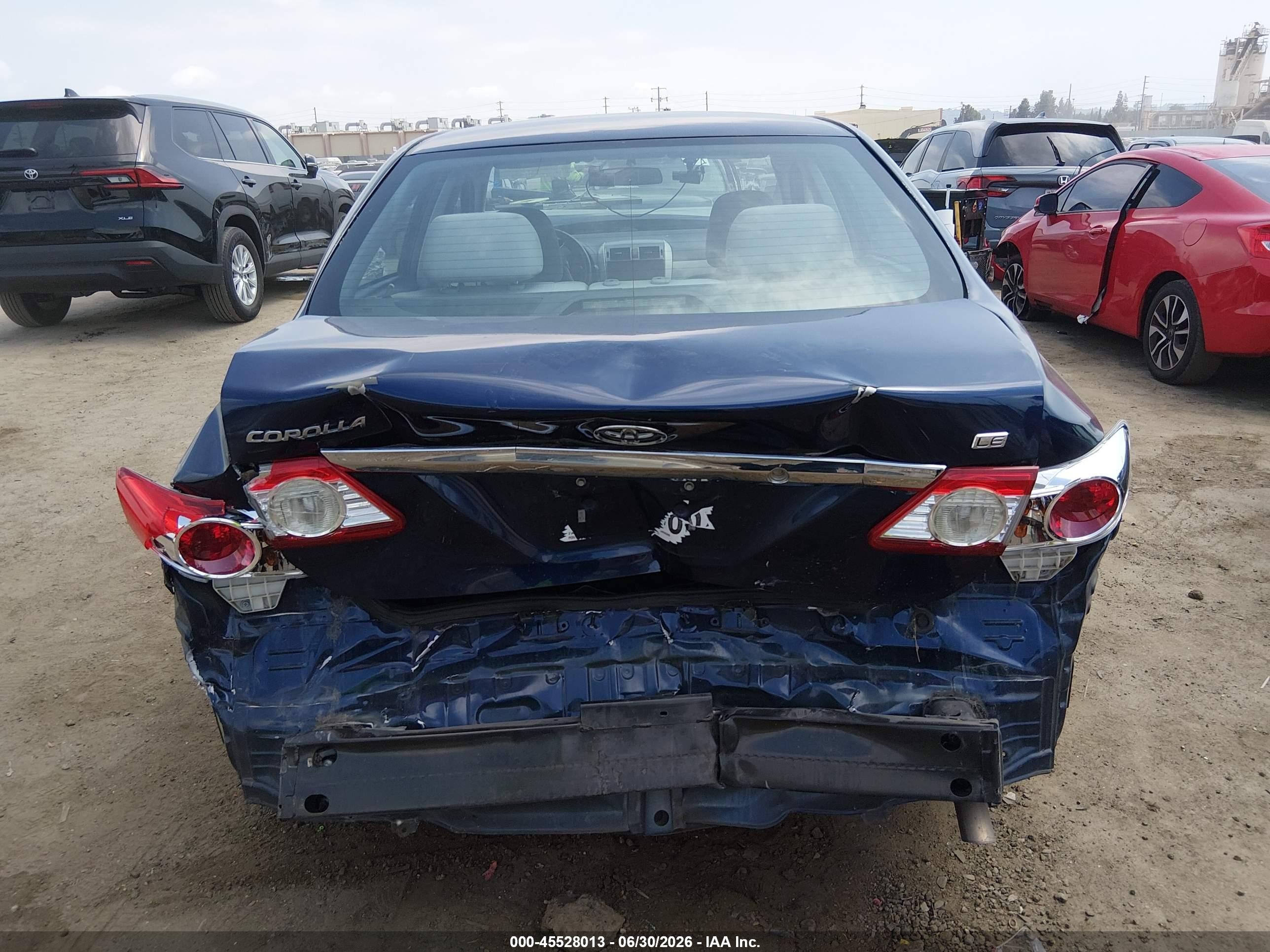 2013 Toyota Corolla Le Blue vin: 5YFBU4EE3DP194625