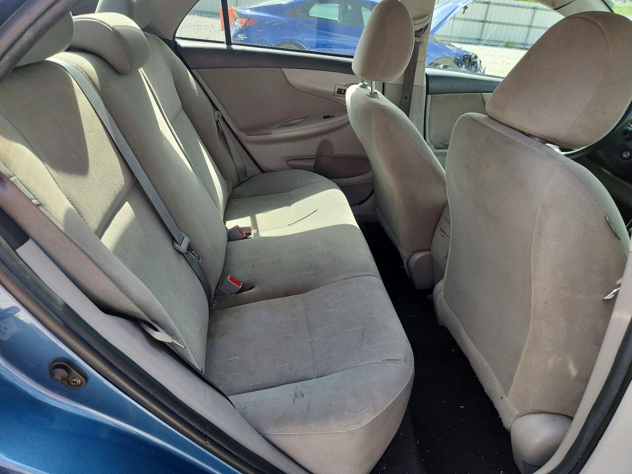 2013 Toyota Corolla L Blue vin: 5YFBU4EE3DP197332
