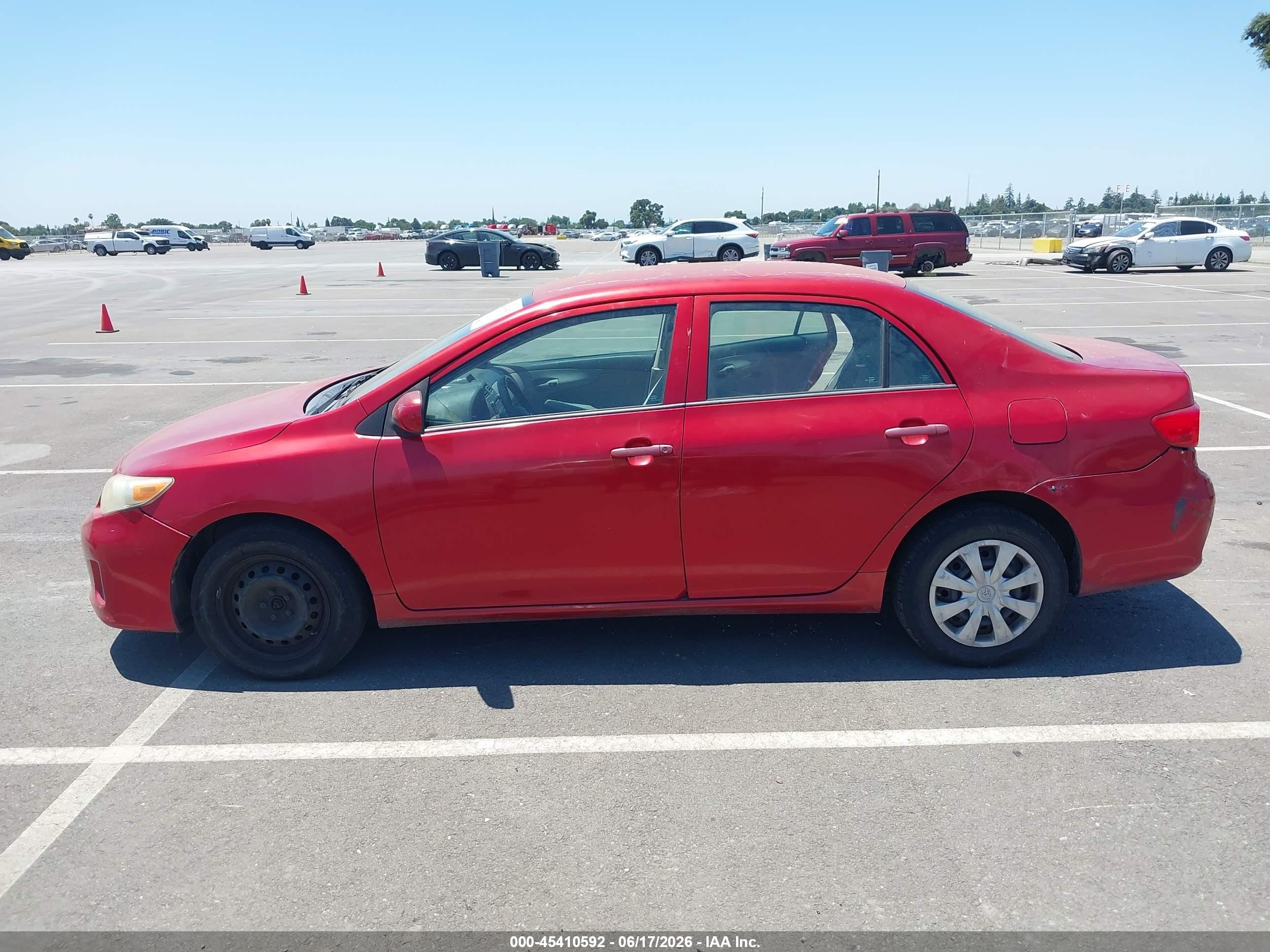 2013 Toyota Corolla L Red vin: 5YFBU4EE3DP205056