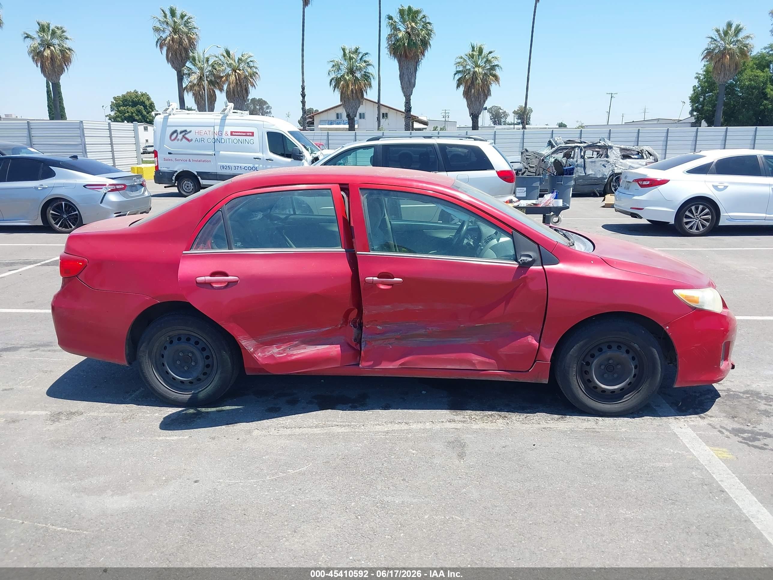 2013 Toyota Corolla L Red vin: 5YFBU4EE3DP205056