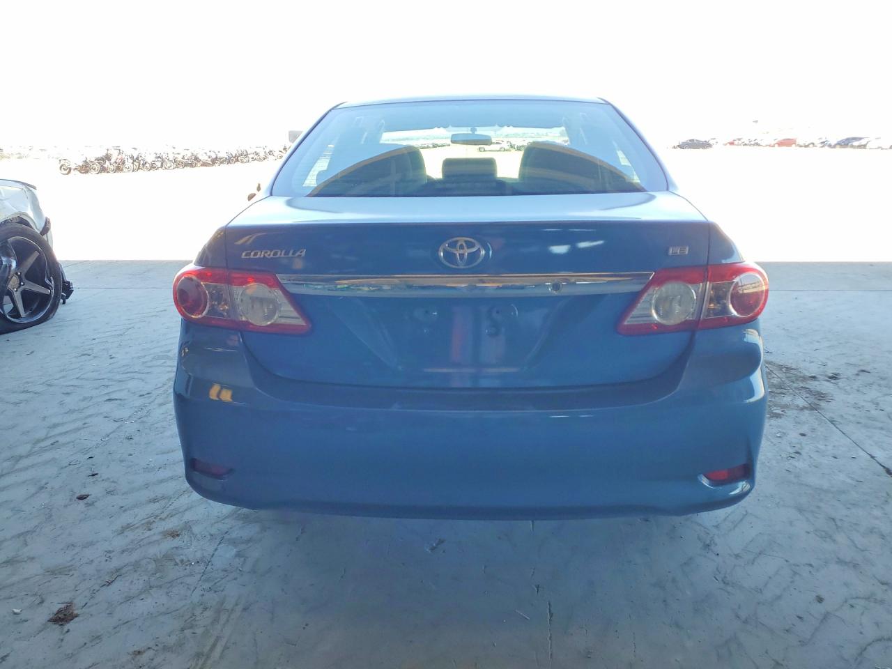 2013 Toyota Corolla Le Blue vin: 5YFBU4EE3DP214789
