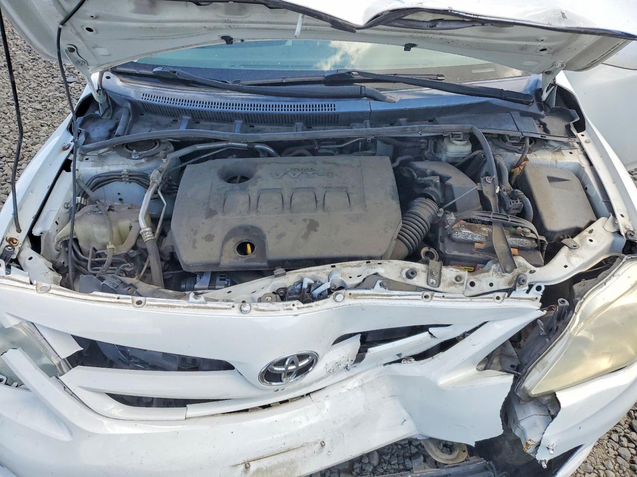 2013 Toyota Corolla L White vin: 5YFBU4EE3DP219149