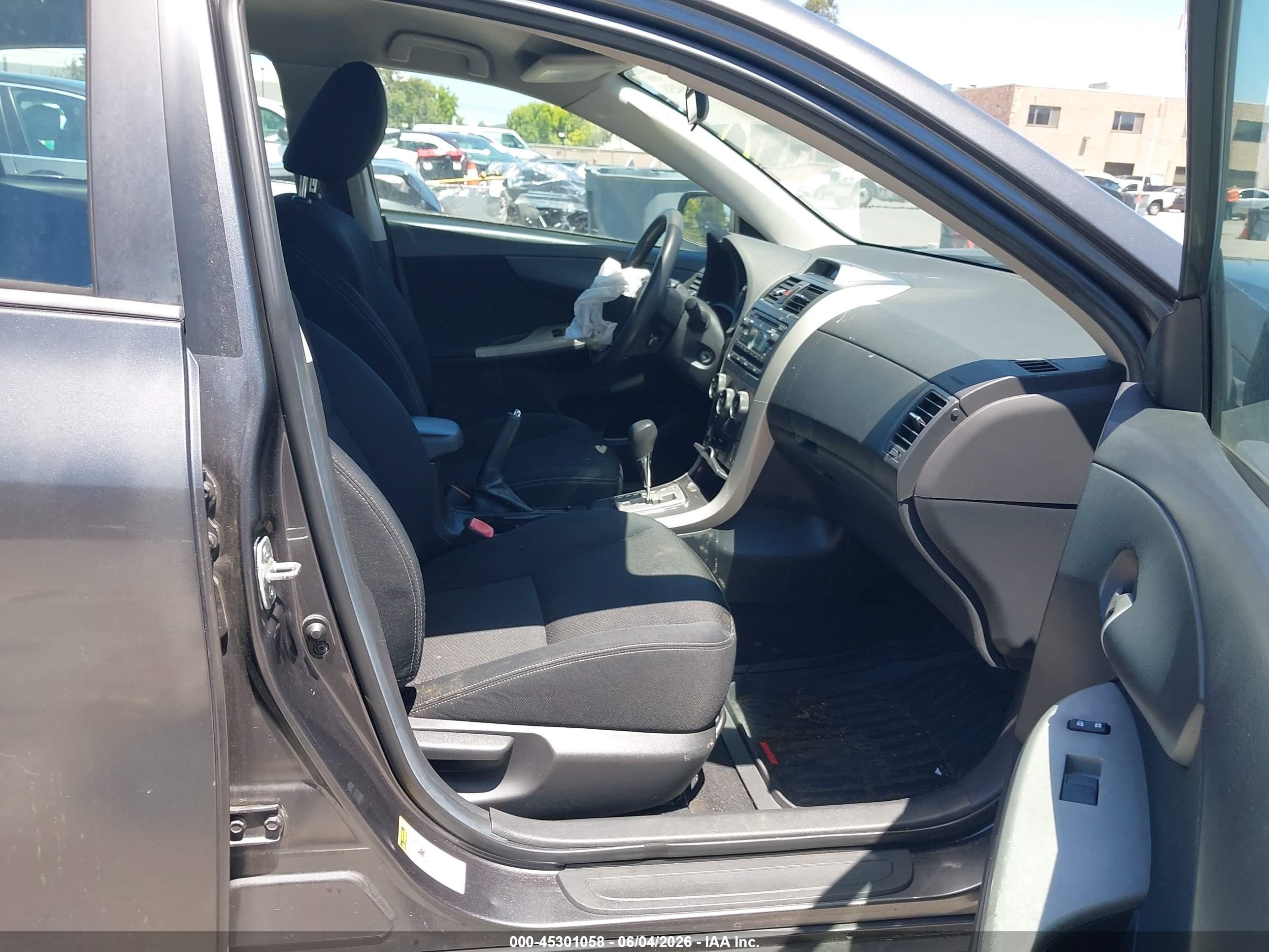2012 Toyota Corolla S/le Brown vin: 5YFBU4EE4CP016270