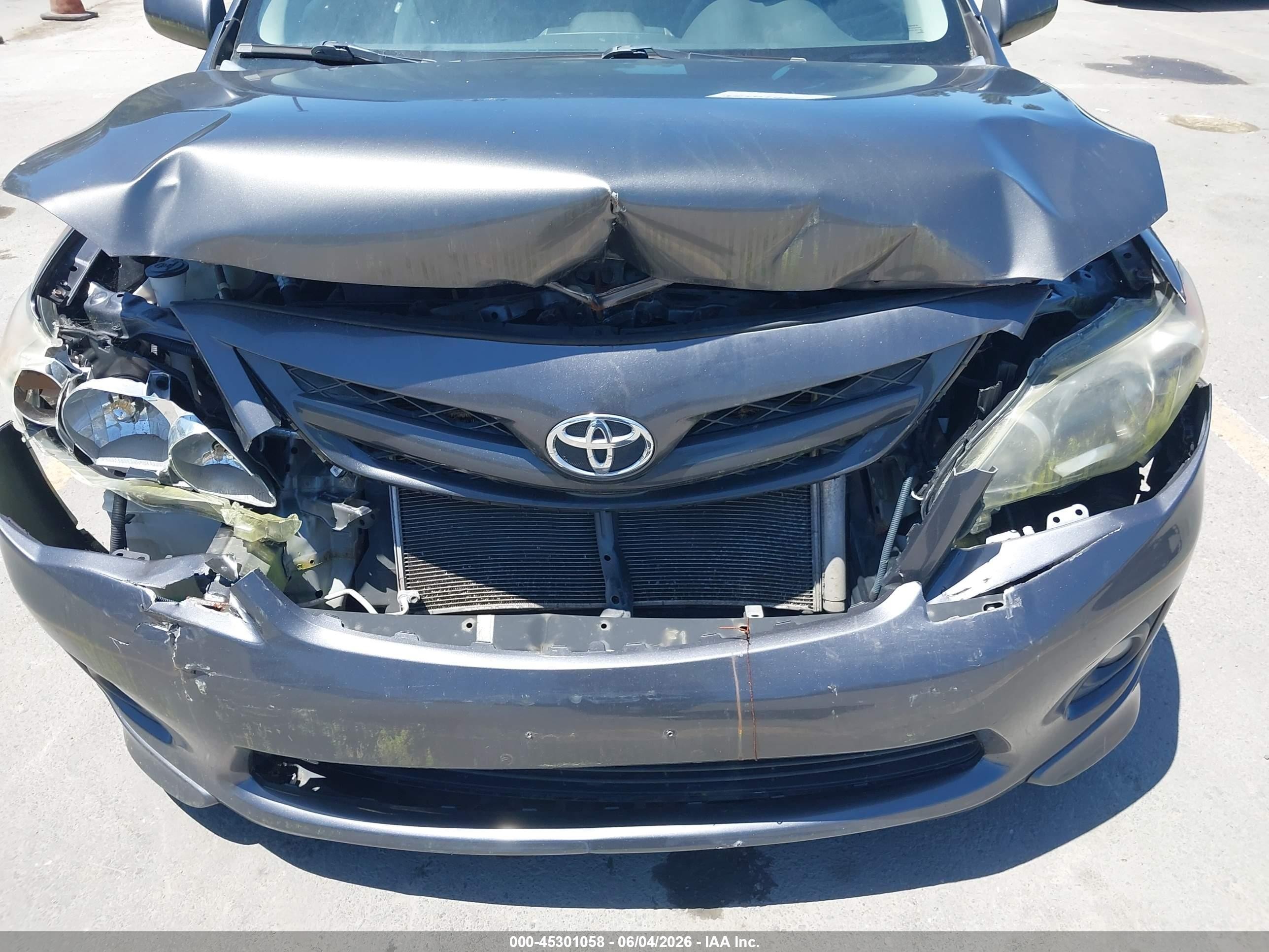 2012 Toyota Corolla S/le Brown vin: 5YFBU4EE4CP016270