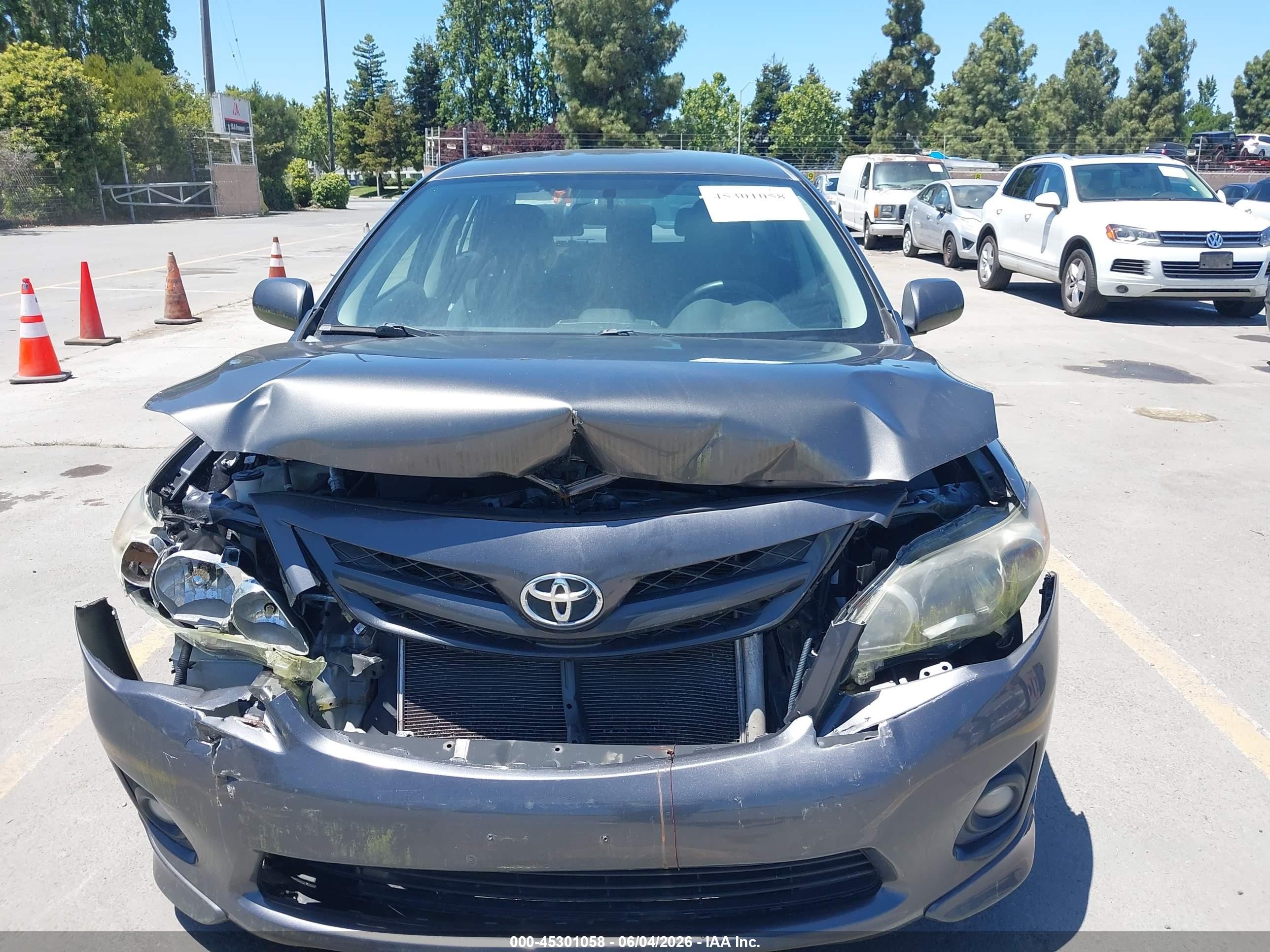 2012 Toyota Corolla S/le Brown vin: 5YFBU4EE4CP016270