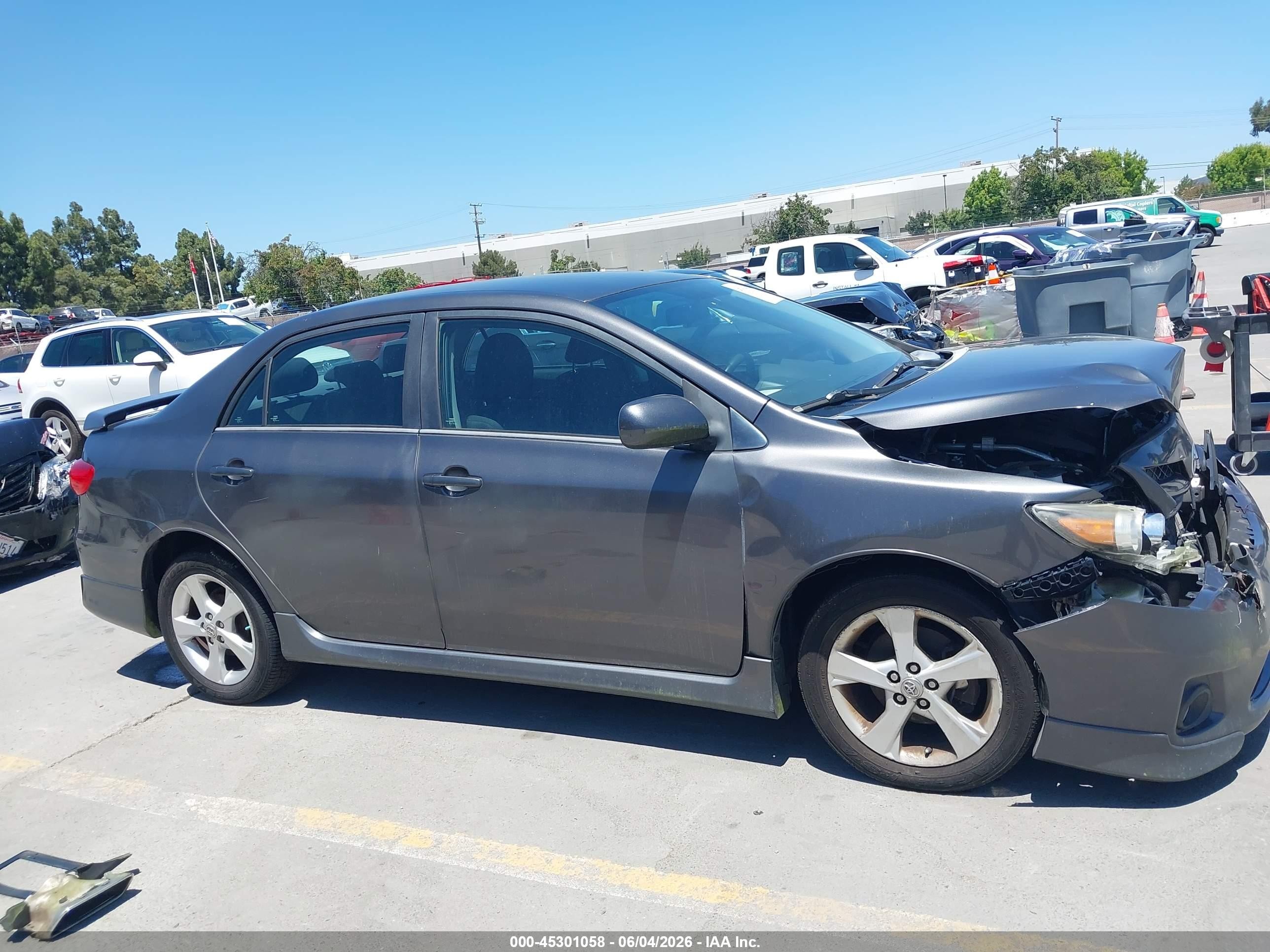 2012 Toyota Corolla S/le Brown vin: 5YFBU4EE4CP016270