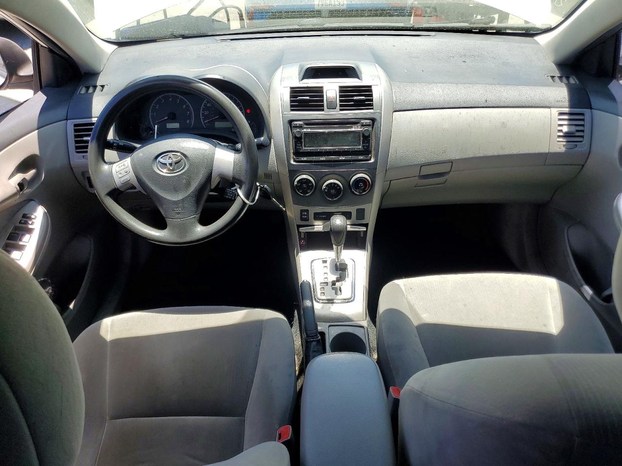 2012 Toyota Corolla Le White vin: 5YFBU4EE4CP020092