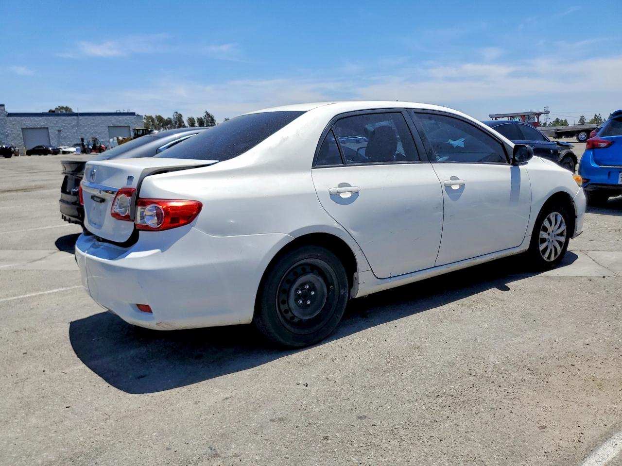 2012 Toyota Corolla Le White vin: 5YFBU4EE4CP020092