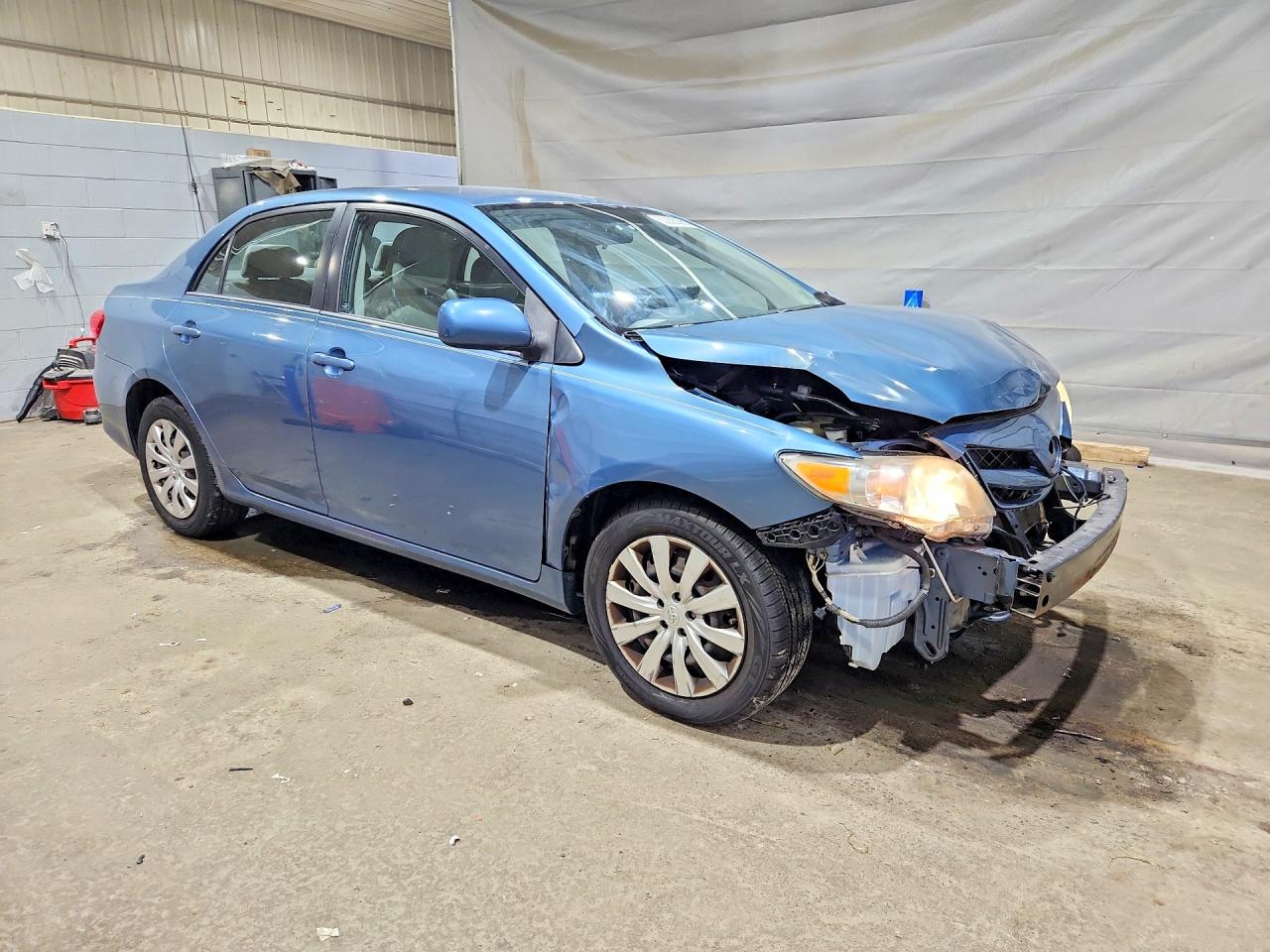 2012 Toyota Corolla Le Blue vin: 5YFBU4EE4CP022540