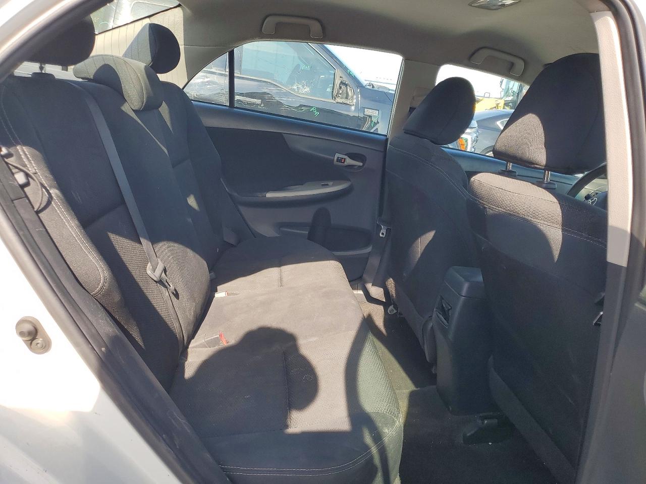 2012 Toyota Corolla S White vin: 5YFBU4EE4CP032811
