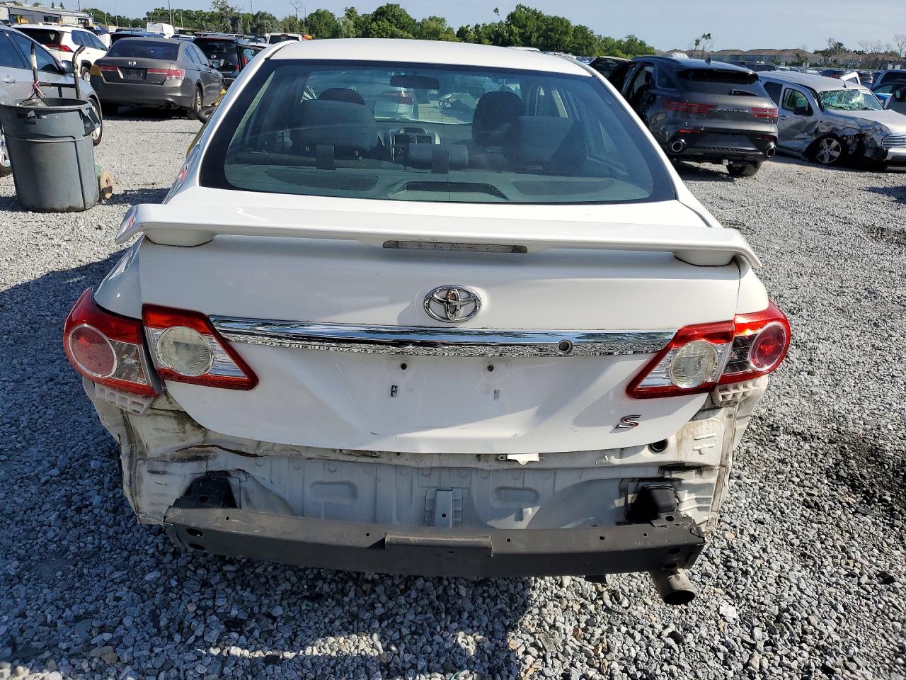 2012 Toyota Corolla S White vin: 5YFBU4EE4CP032811