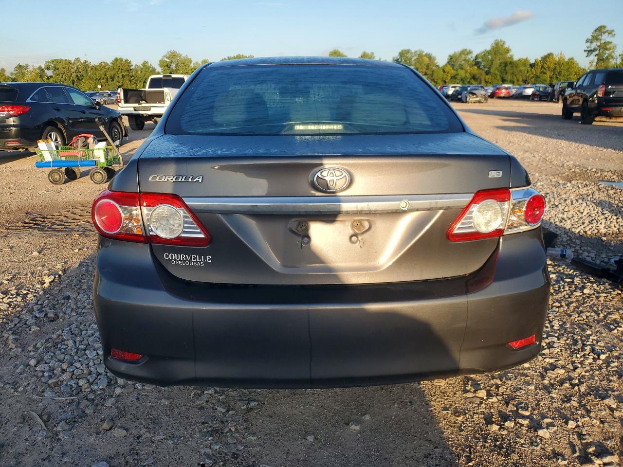 2012 Toyota Corolla Le Gray vin: 5YFBU4EE4CP043131
