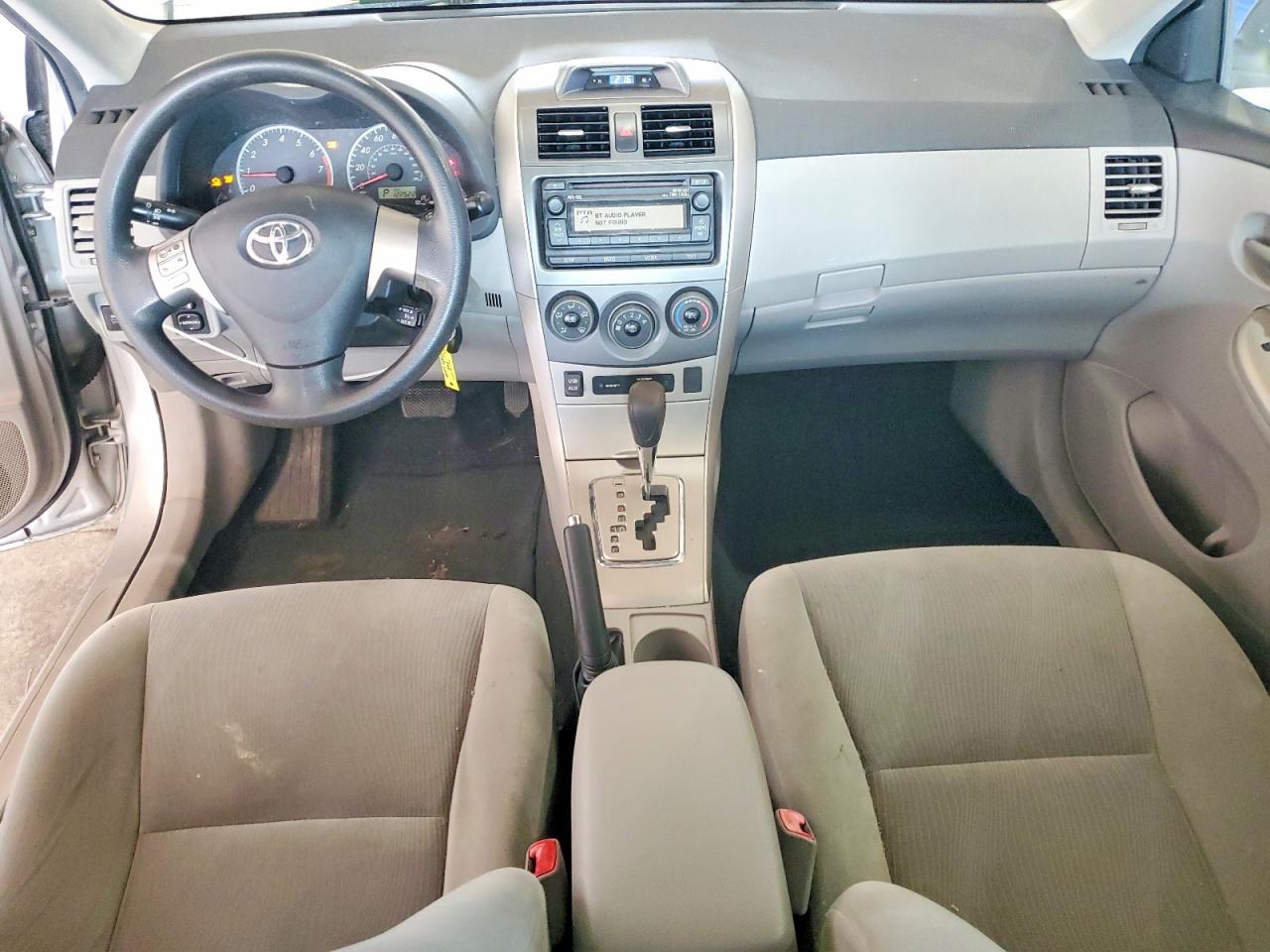 2012 Toyota Corolla Le Silver vin: 5YFBU4EE4CP048068