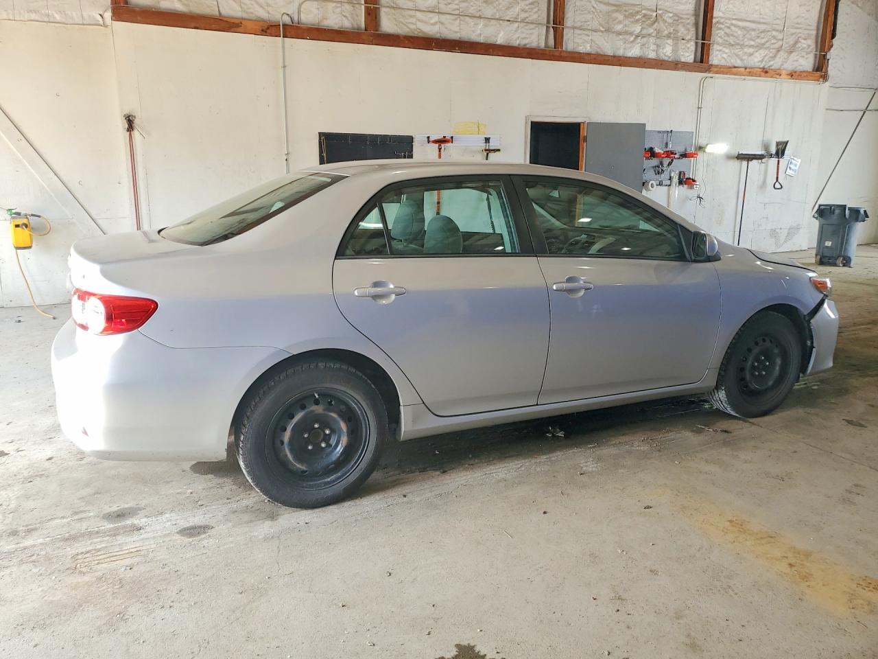 2012 Toyota Corolla Le Silver vin: 5YFBU4EE4CP048068