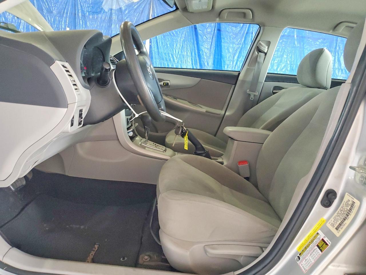 2012 Toyota Corolla Le Silver vin: 5YFBU4EE4CP048068