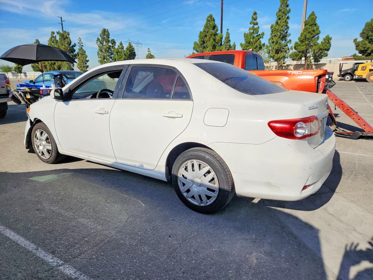 2012 Toyota Corolla Le White vin: 5YFBU4EE4CP051066