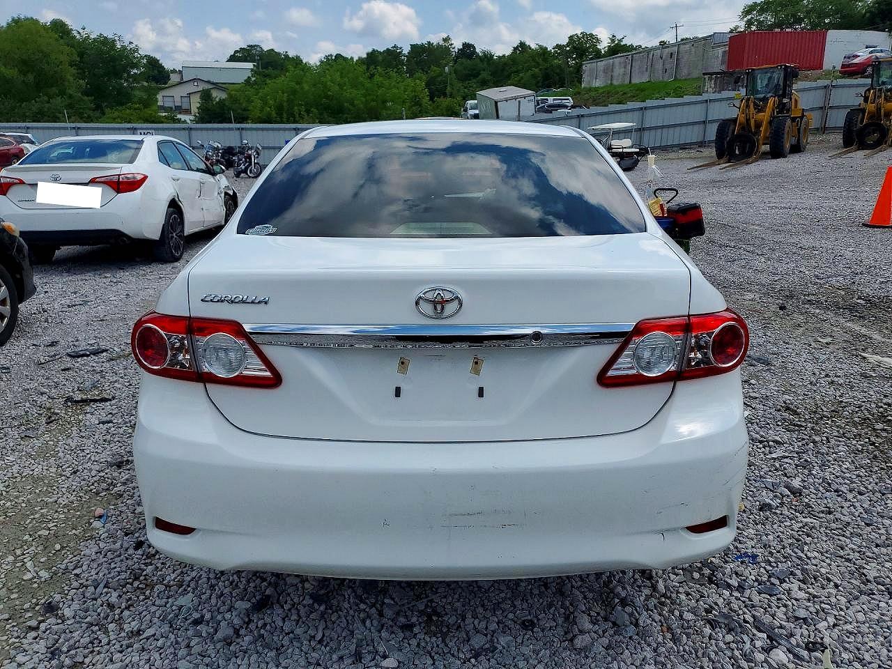 2012 Toyota Corolla L White vin: 5YFBU4EE4CP052671