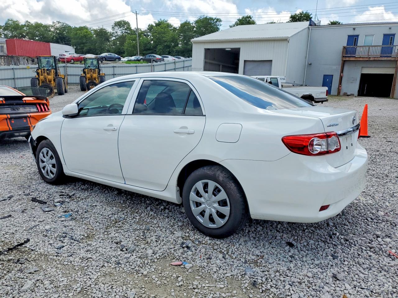 2012 Toyota Corolla L White vin: 5YFBU4EE4CP052671