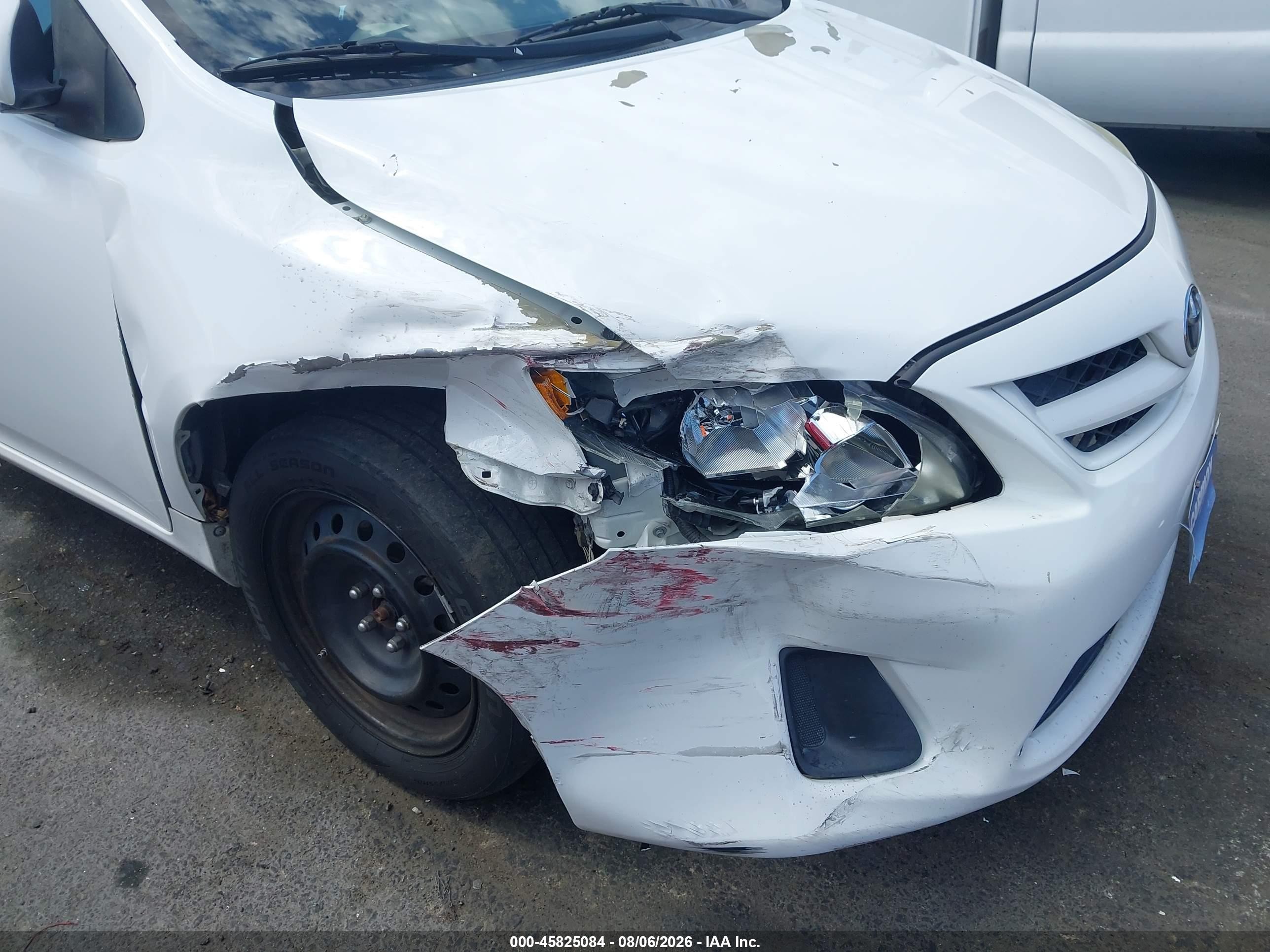 2012 Toyota Corolla Le White vin: 5YFBU4EE4CP066800