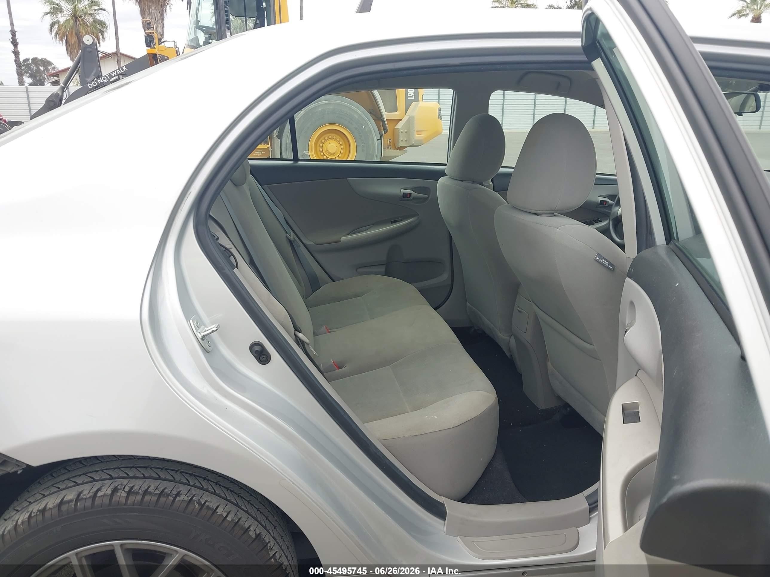 2012 Toyota Corolla Le Silver vin: 5YFBU4EE4CP067557