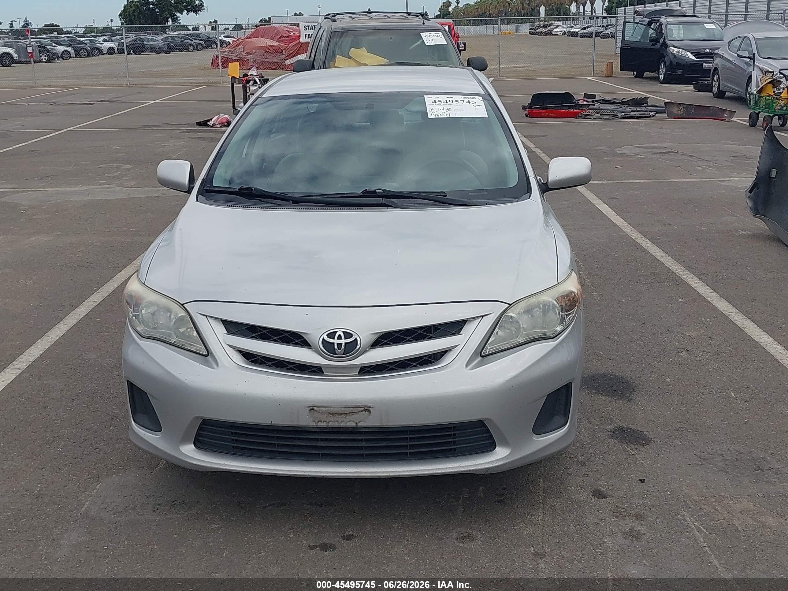 2012 Toyota Corolla Le Silver vin: 5YFBU4EE4CP067557