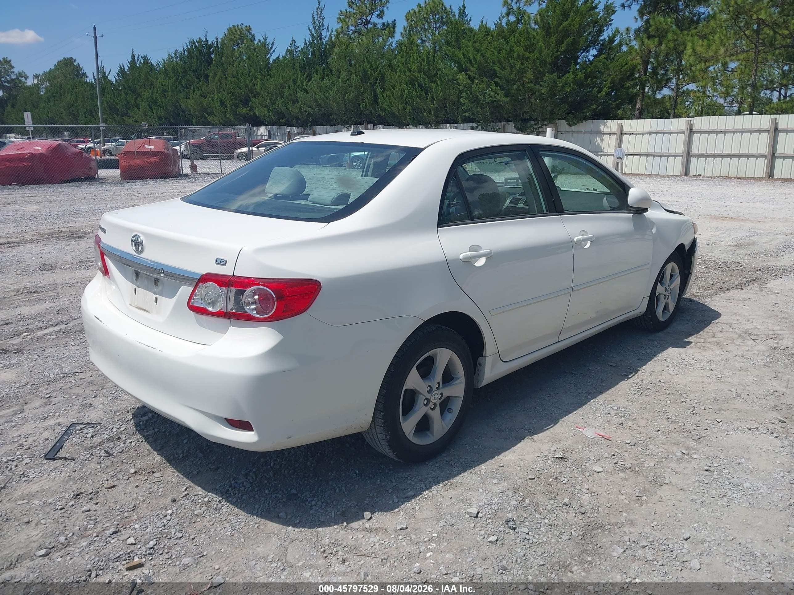 2012 Toyota Corolla Le White vin: 5YFBU4EE4CP070183