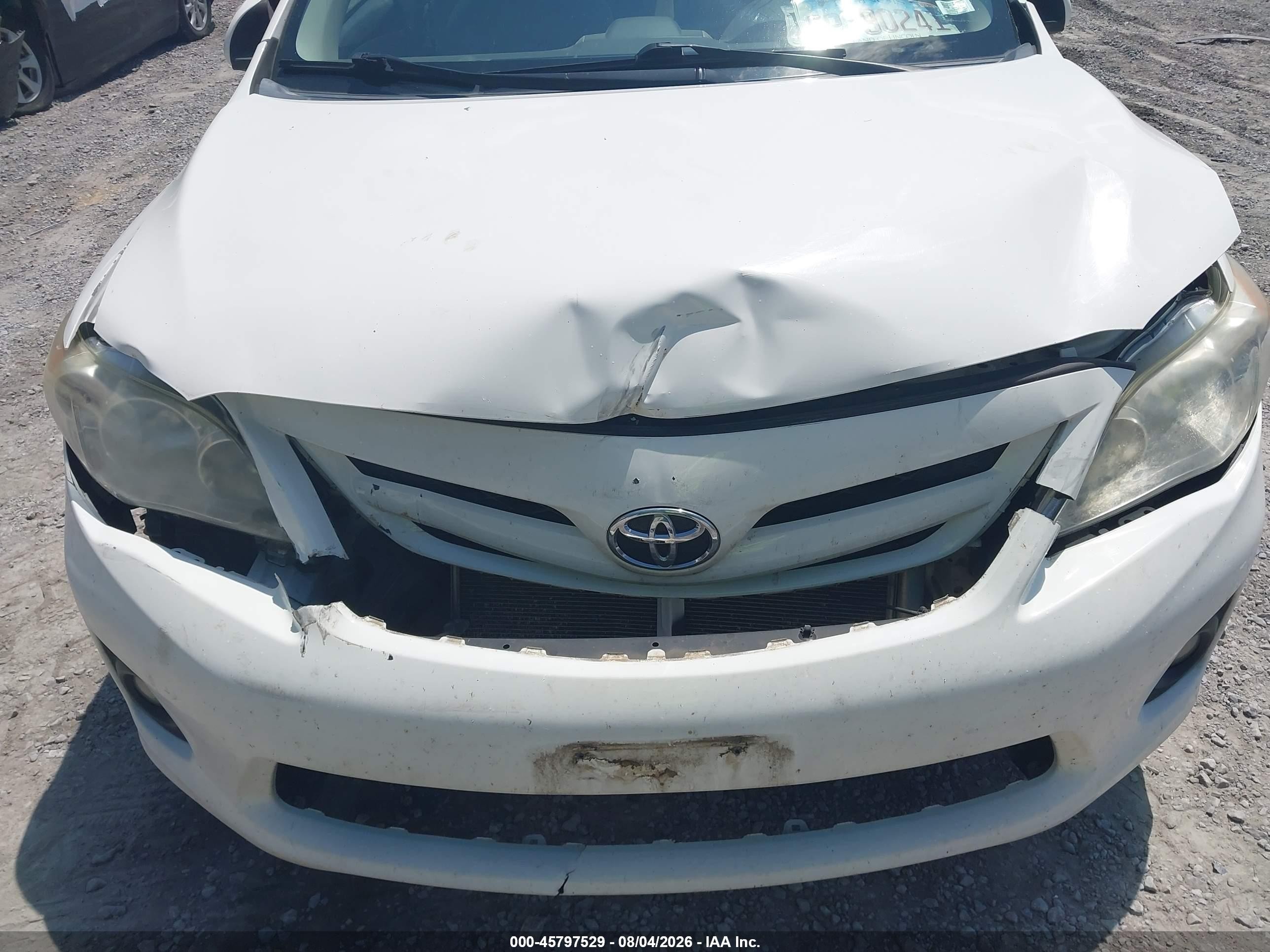 2012 Toyota Corolla Le White vin: 5YFBU4EE4CP070183