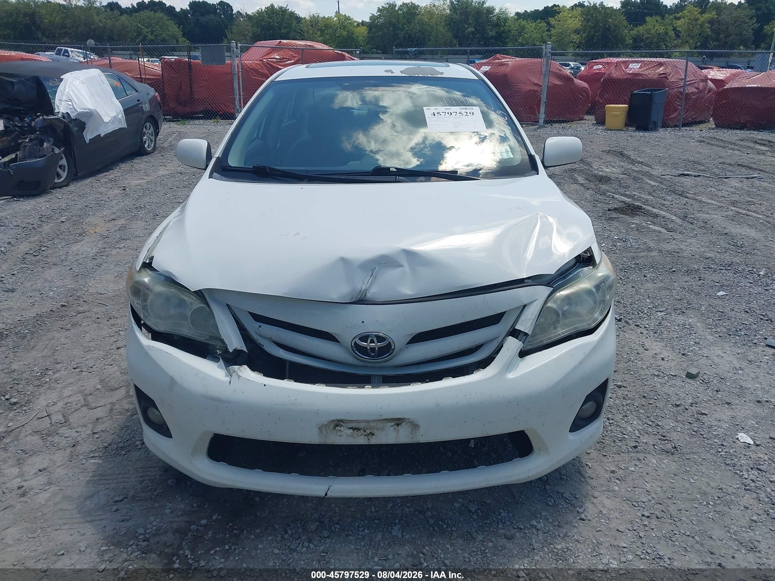 2012 Toyota Corolla Le White vin: 5YFBU4EE4CP070183