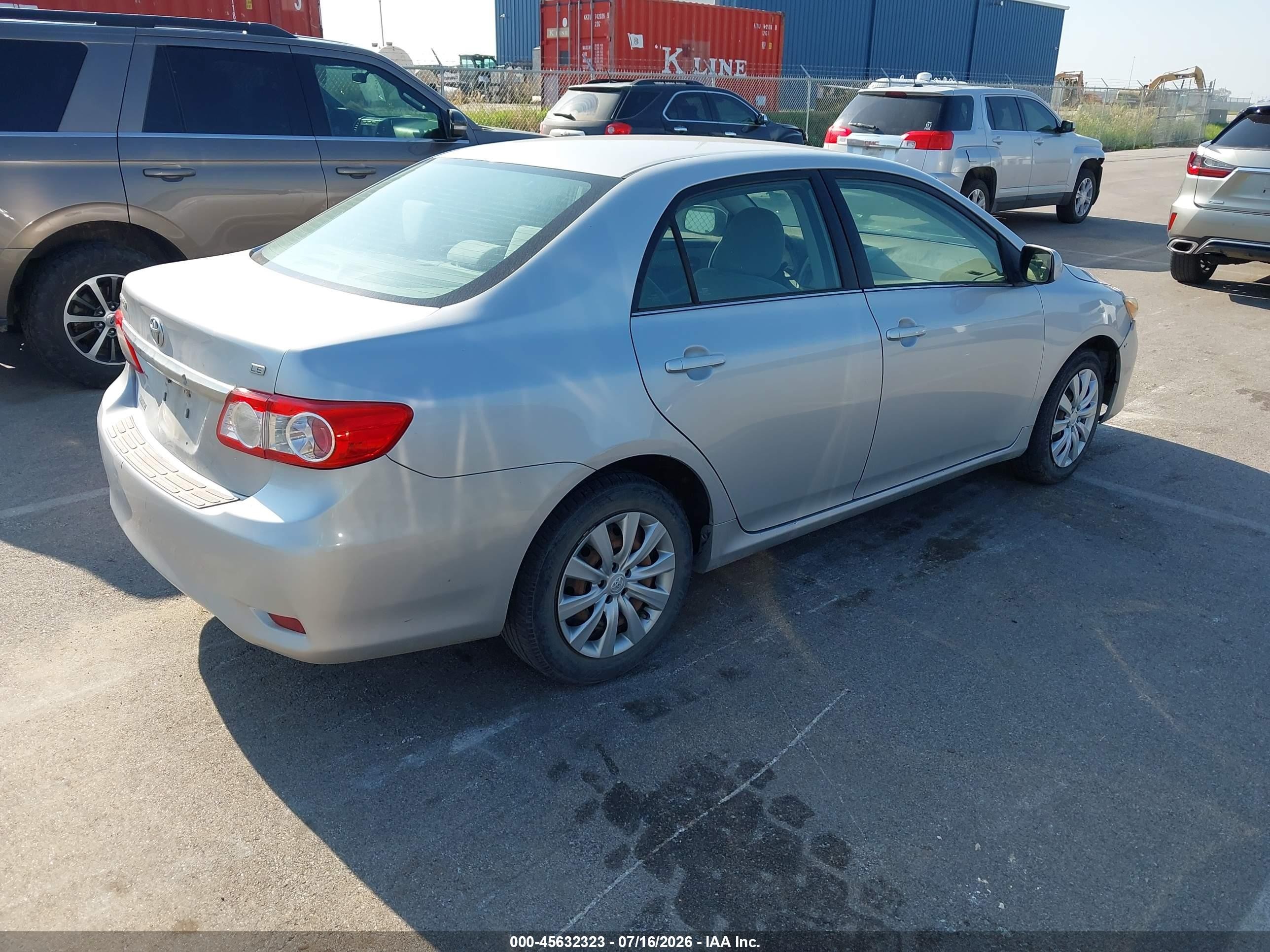 2013 Toyota Corolla Le Silver vin: 5YFBU4EE4DP075272