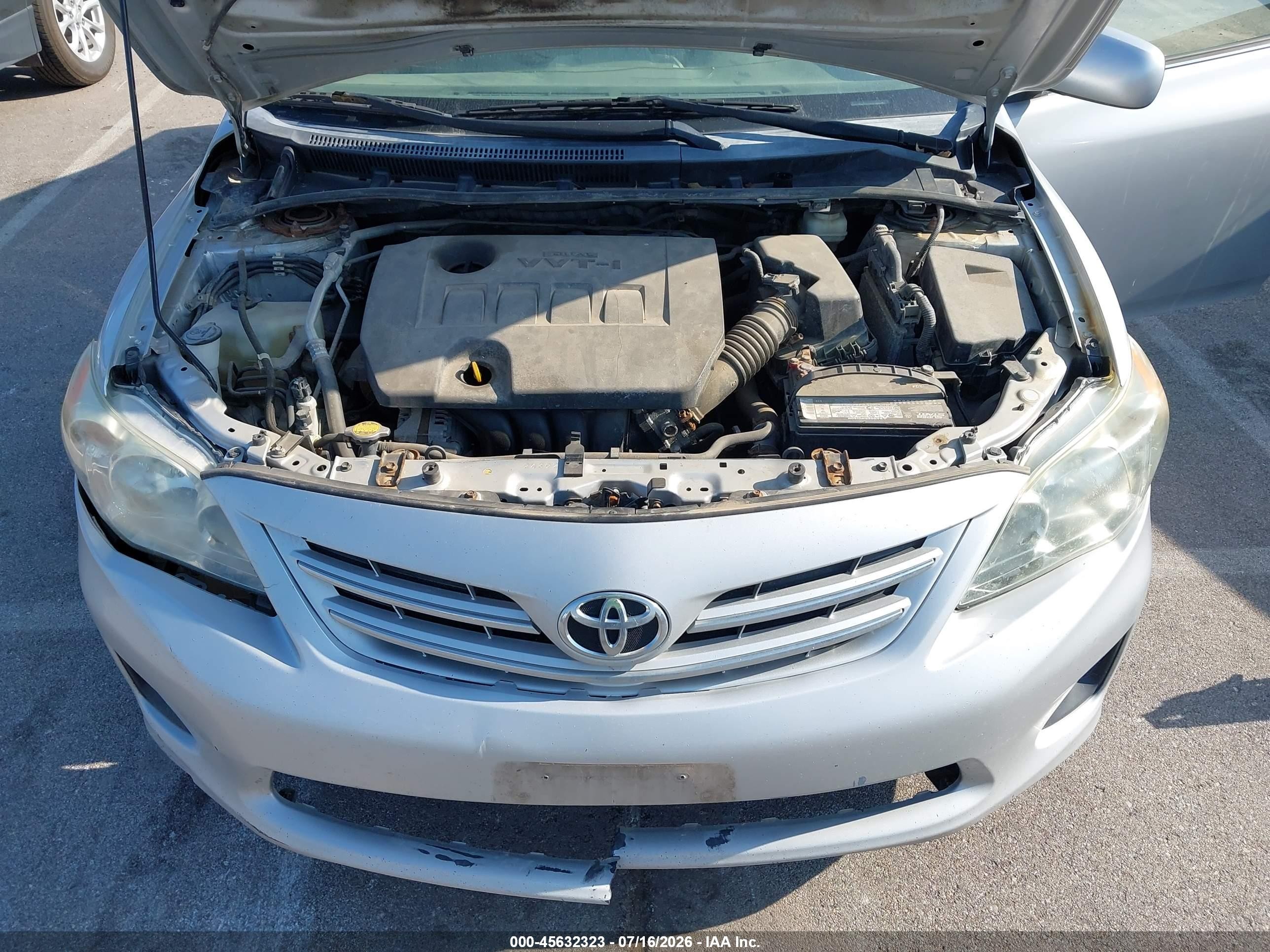 2013 Toyota Corolla Le Silver vin: 5YFBU4EE4DP075272