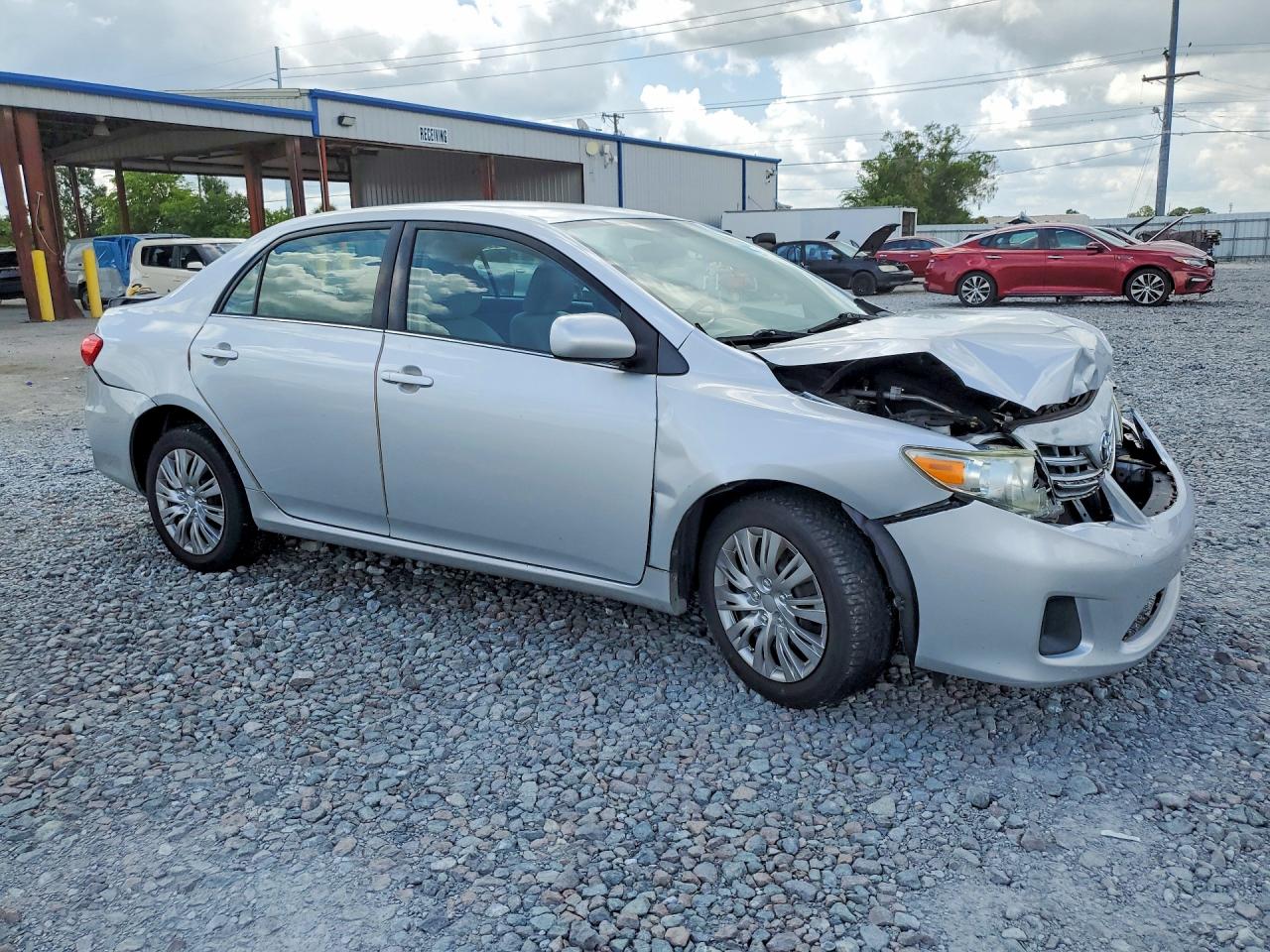 2013 Toyota Corolla Le Silver vin: 5YFBU4EE4DP076910