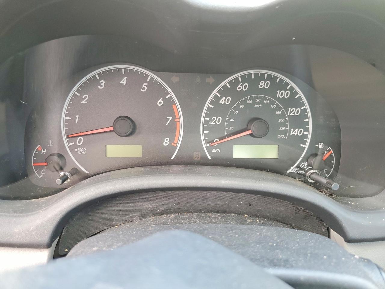 2013 Toyota Corolla Le Silver vin: 5YFBU4EE4DP076910
