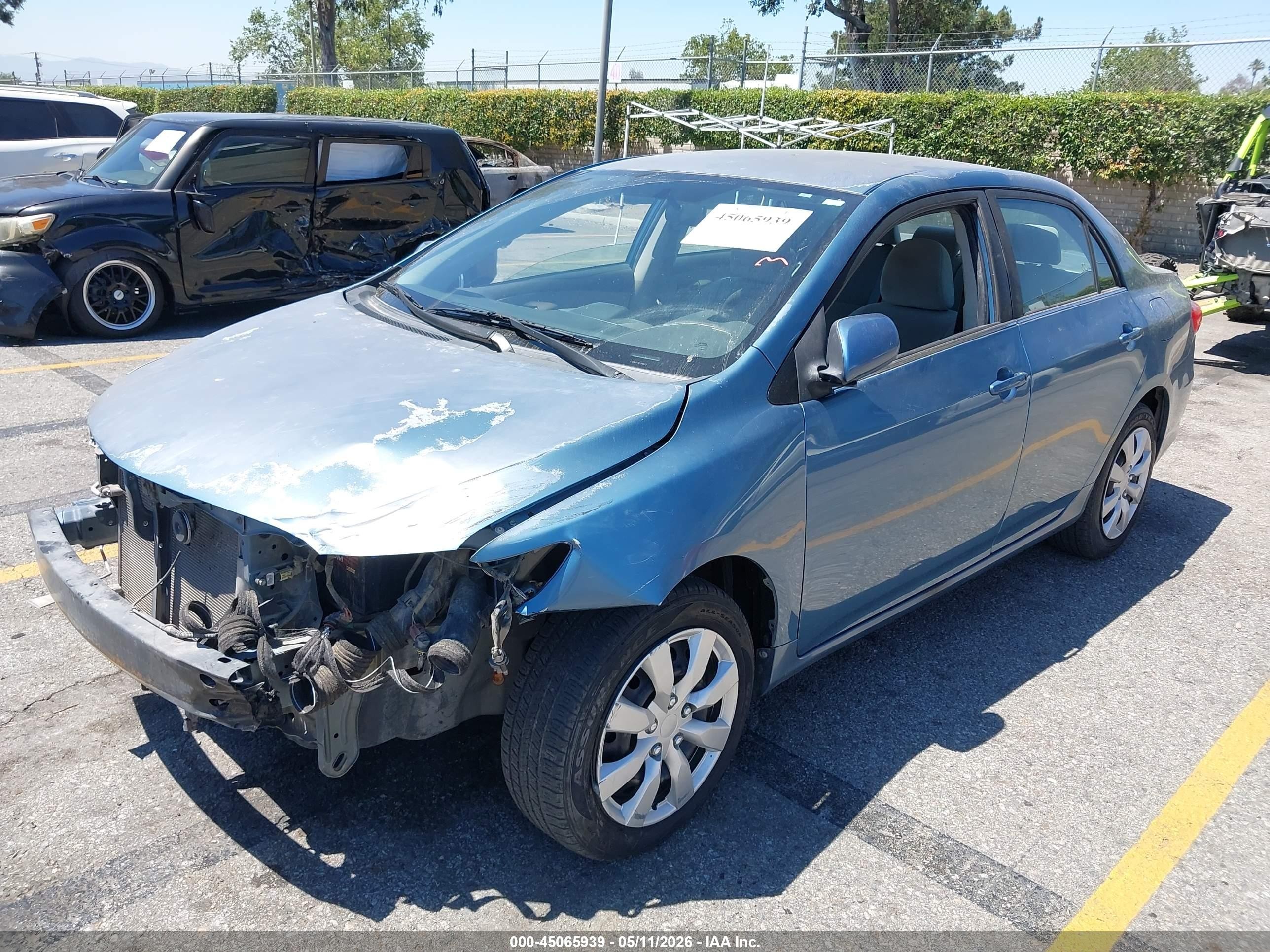 2013 Toyota Corolla Le Blue vin: 5YFBU4EE4DP078821
