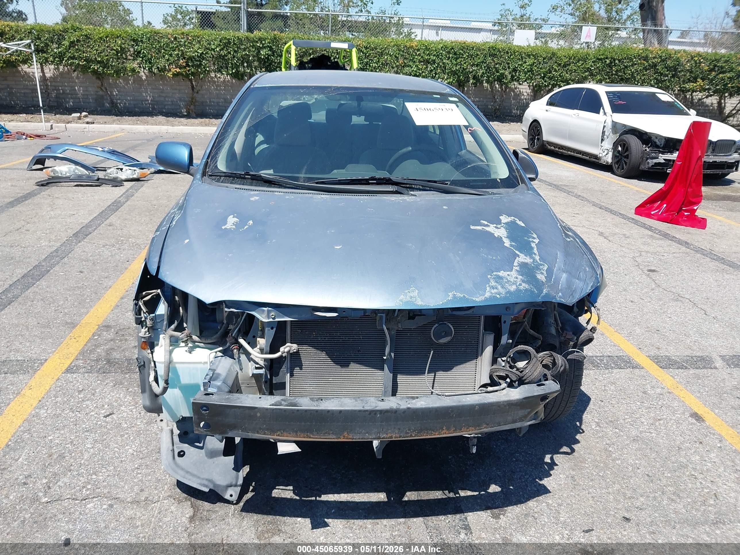 2013 Toyota Corolla Le Blue vin: 5YFBU4EE4DP078821
