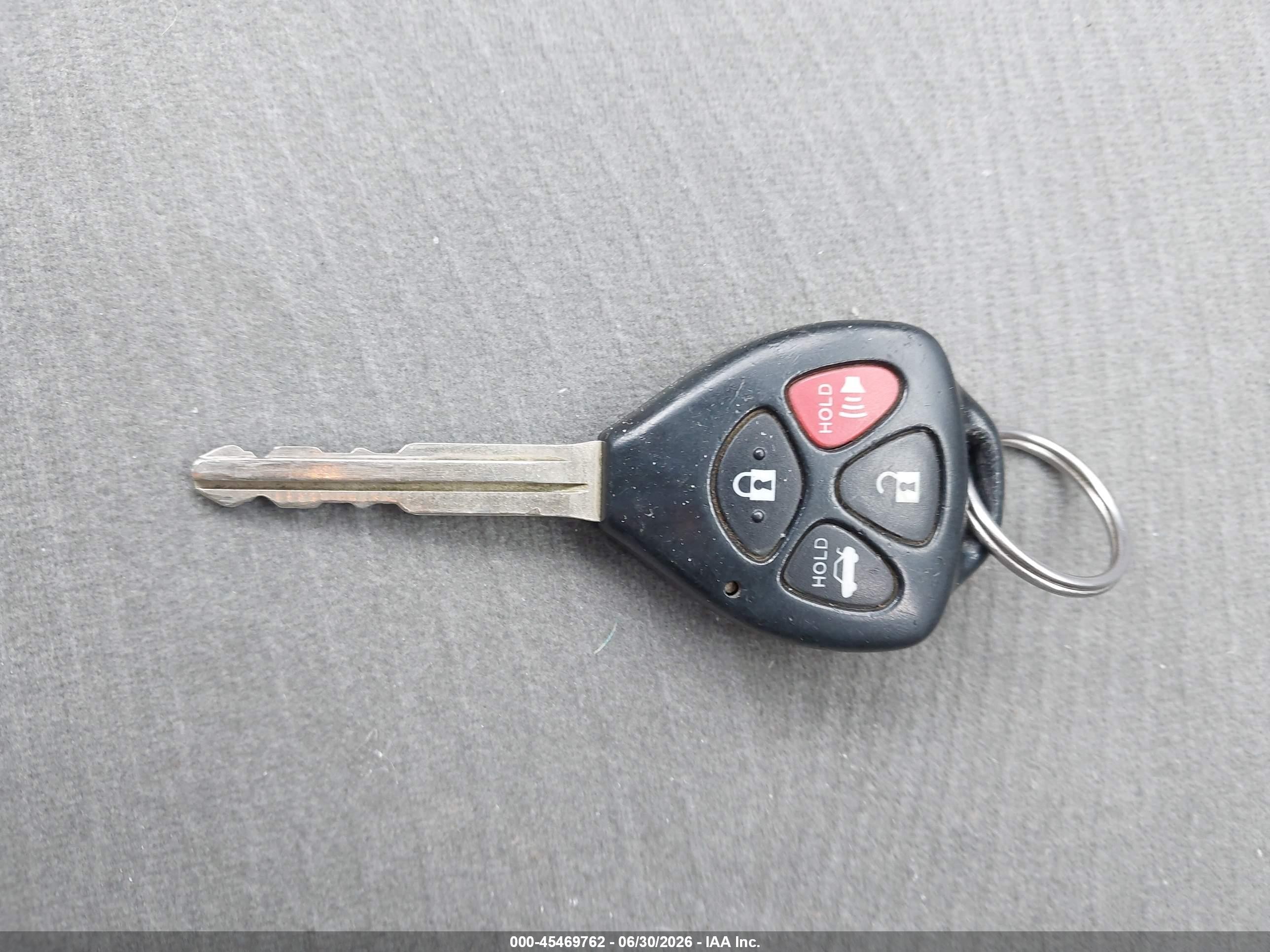 2013 Toyota Corolla Le Red vin: 5YFBU4EE4DP081959