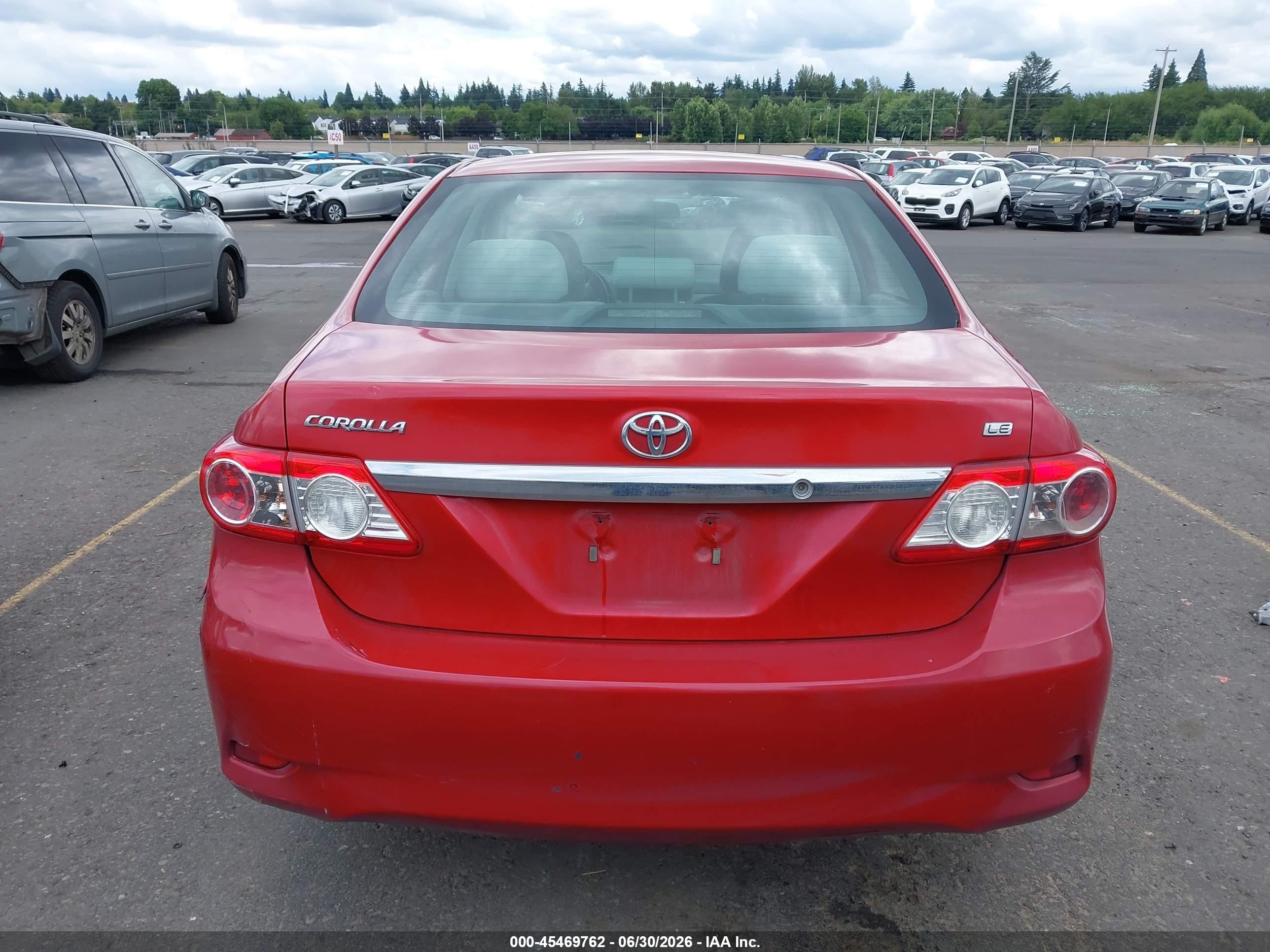2013 Toyota Corolla Le Red vin: 5YFBU4EE4DP081959