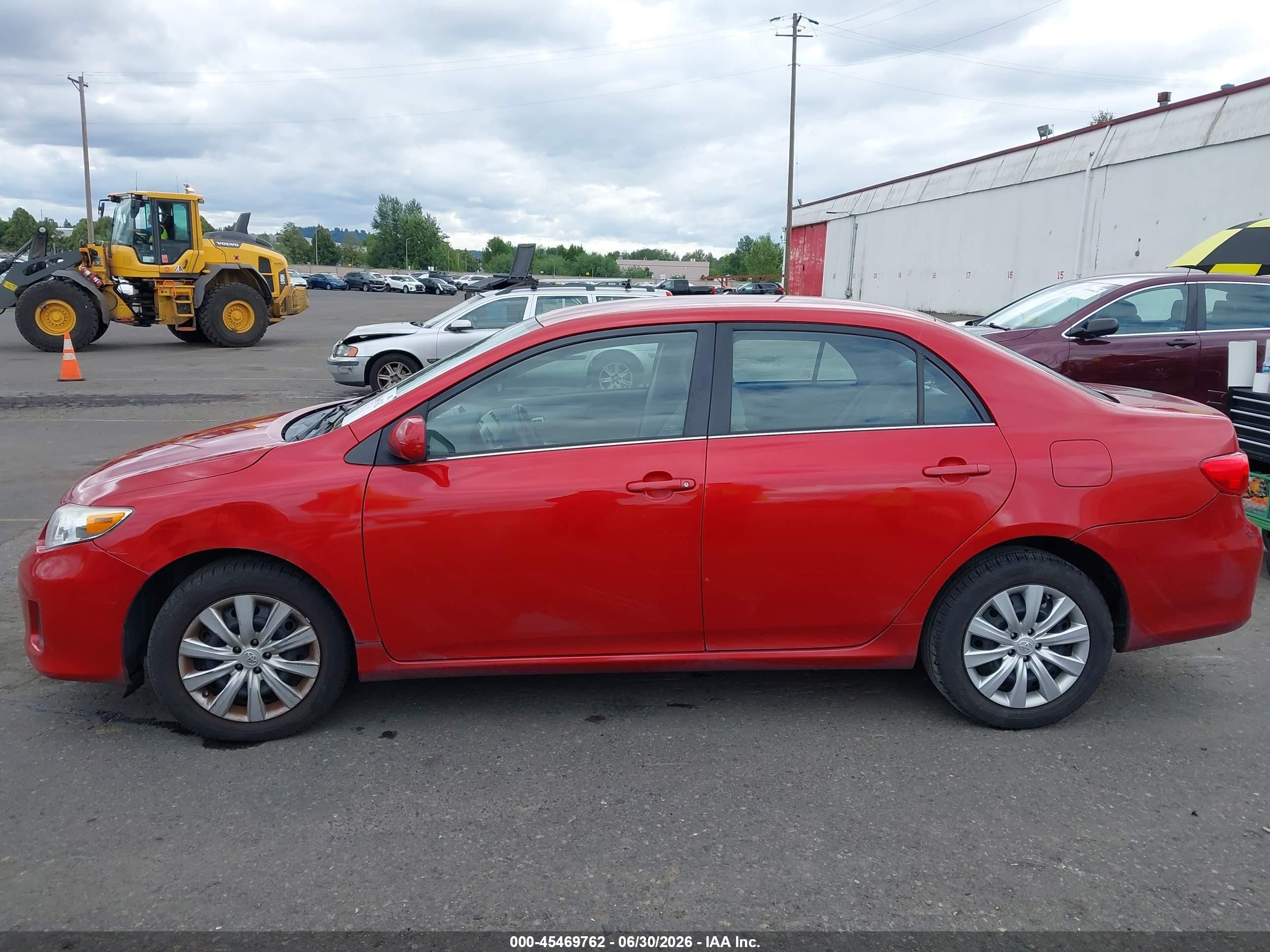 2013 Toyota Corolla Le Red vin: 5YFBU4EE4DP081959